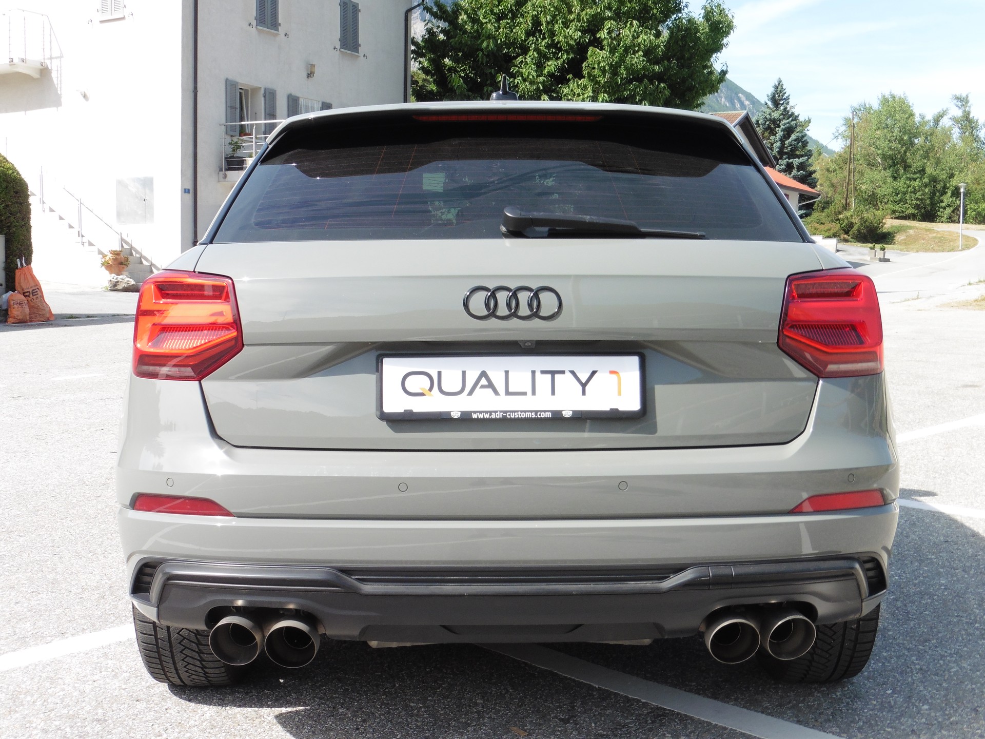 AUDI SQ2 TFSI quattro S-tronic-image-8