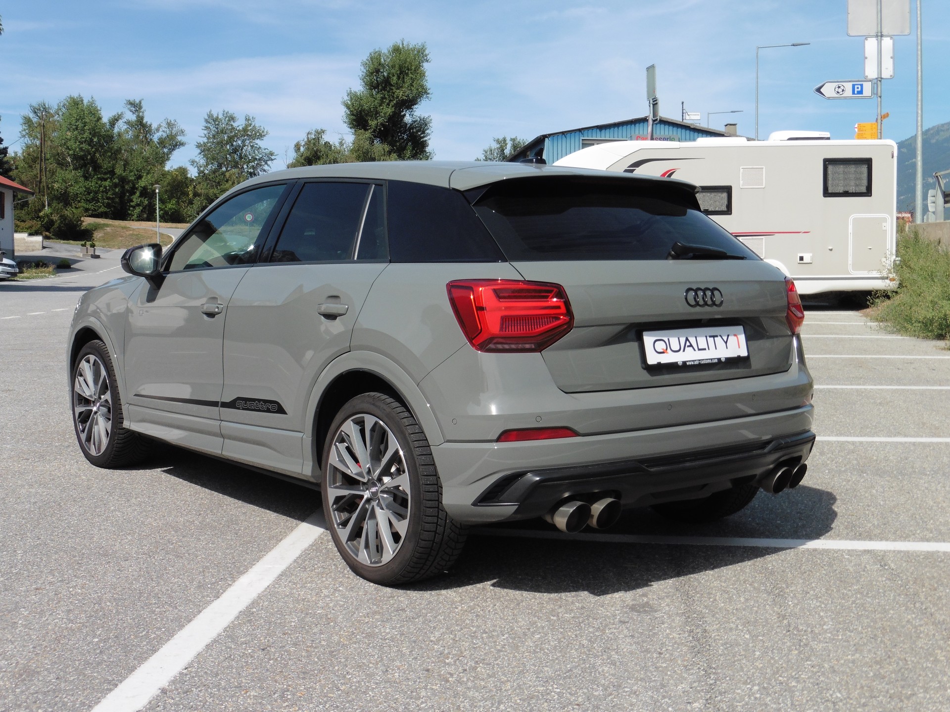 AUDI SQ2 TFSI quattro S-tronic-image-7