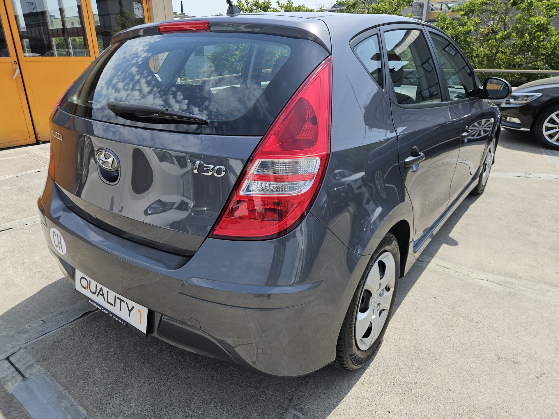 HYUNDAI i30 1.4 Comfort-showroom-element-3