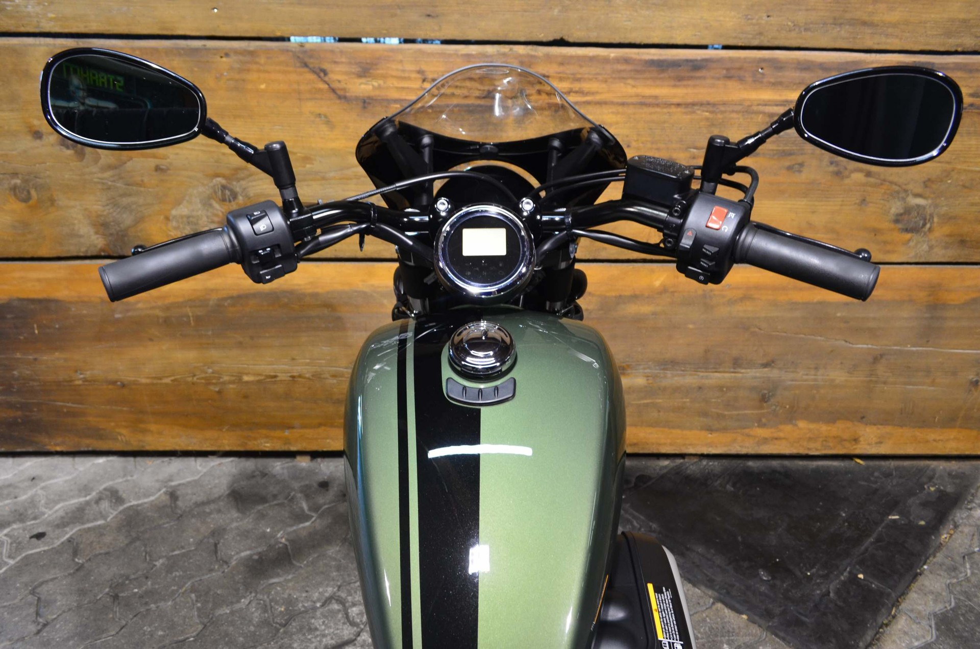 YAMAHA XV 950 R ABS-image-2