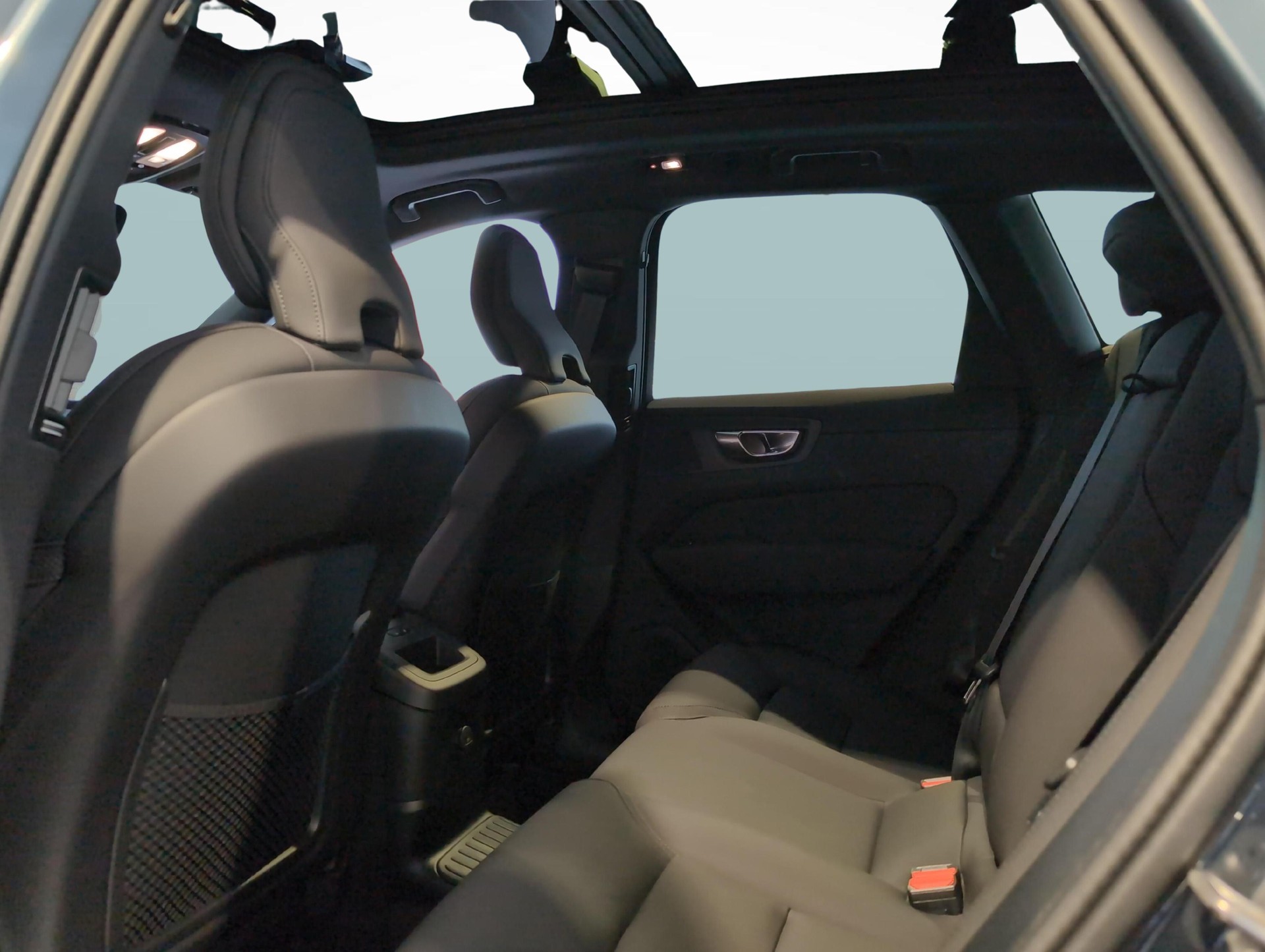VOLVO XC60 2.0 T8 TE Ultra Bright eAWD-image-10