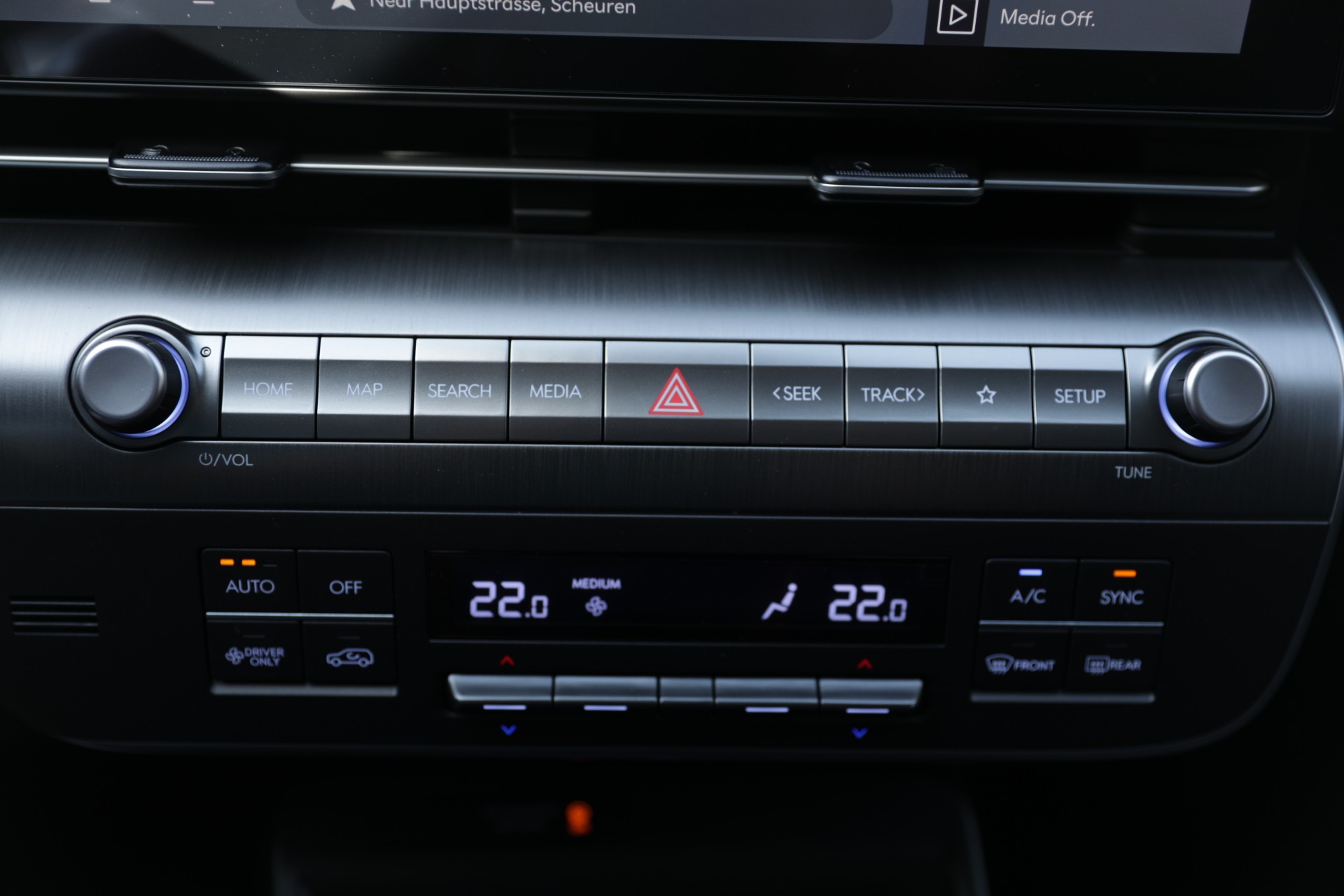 HYUNDAI Kona 1.6 GDi HEV Amplia DCT-image-17