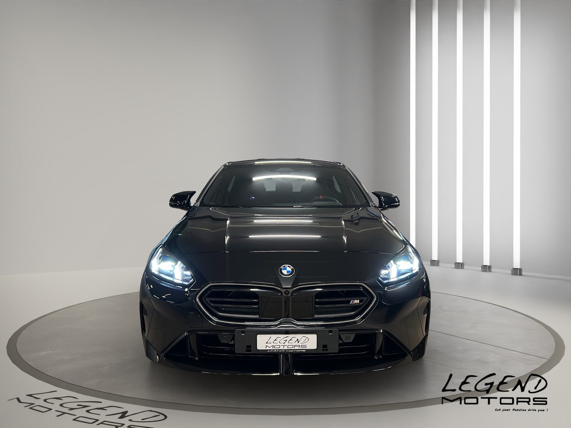 BMW M135 xDrive LEASING à partir de CHF 510.-/mois-showroom-element-1