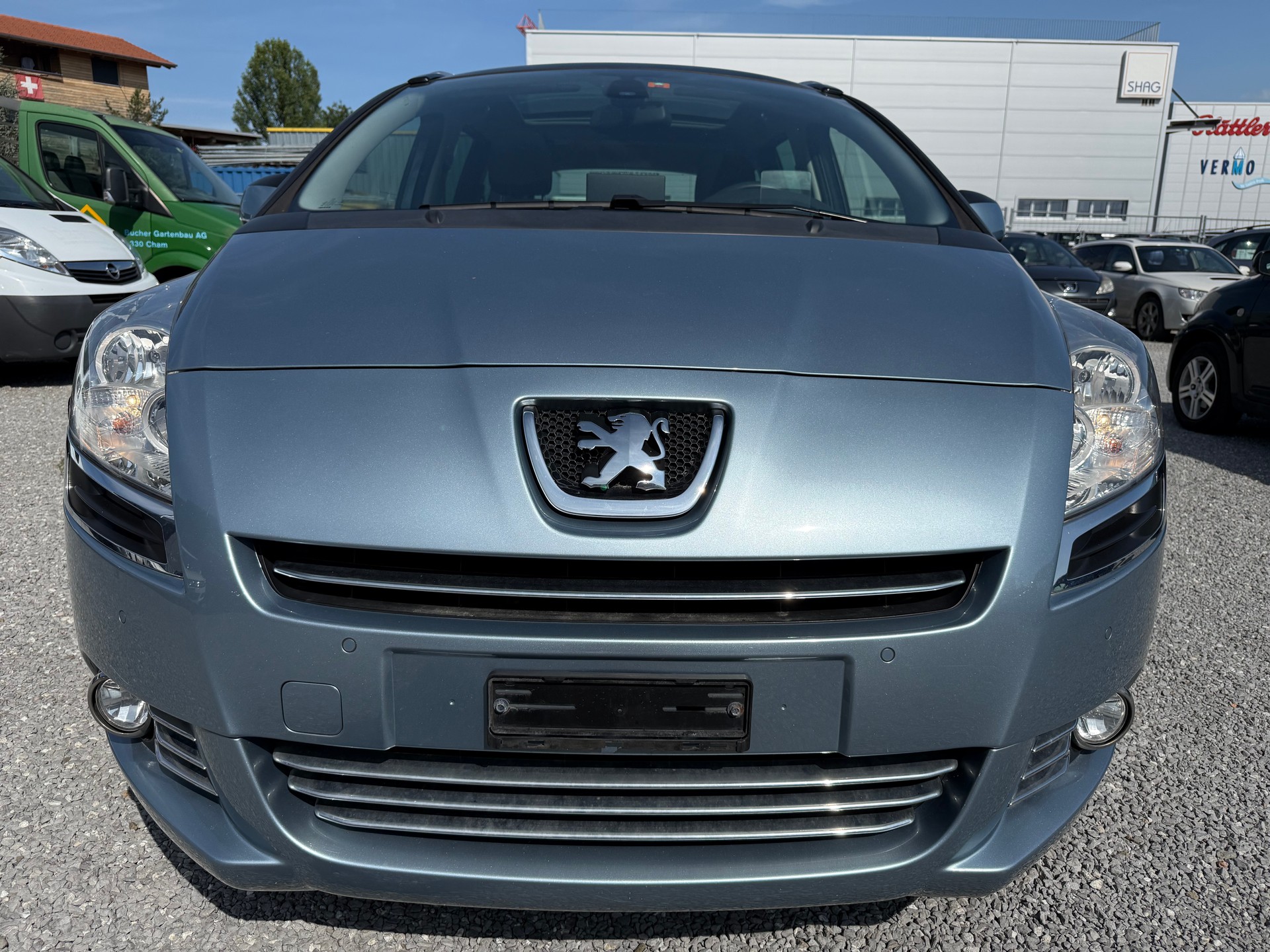 PEUGEOT 5008 1.6 16V T Family