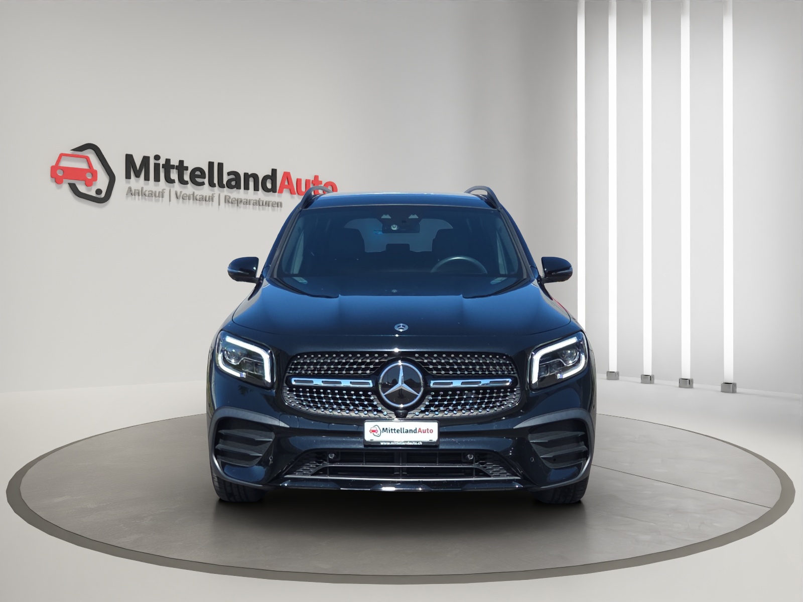MERCEDES-BENZ GLB 250 4Matic AMG Line 8G-Tronic-showroom-element-1