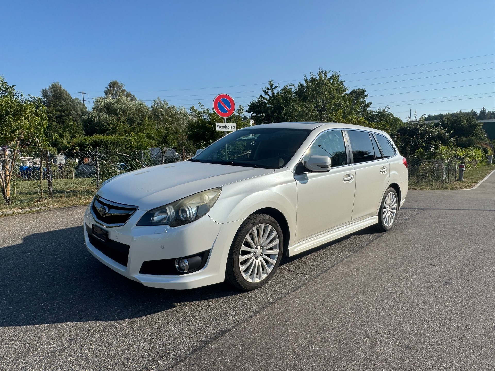 SUBARU Legacy 2.5i Swiss S AWD Lineartronic-image-2