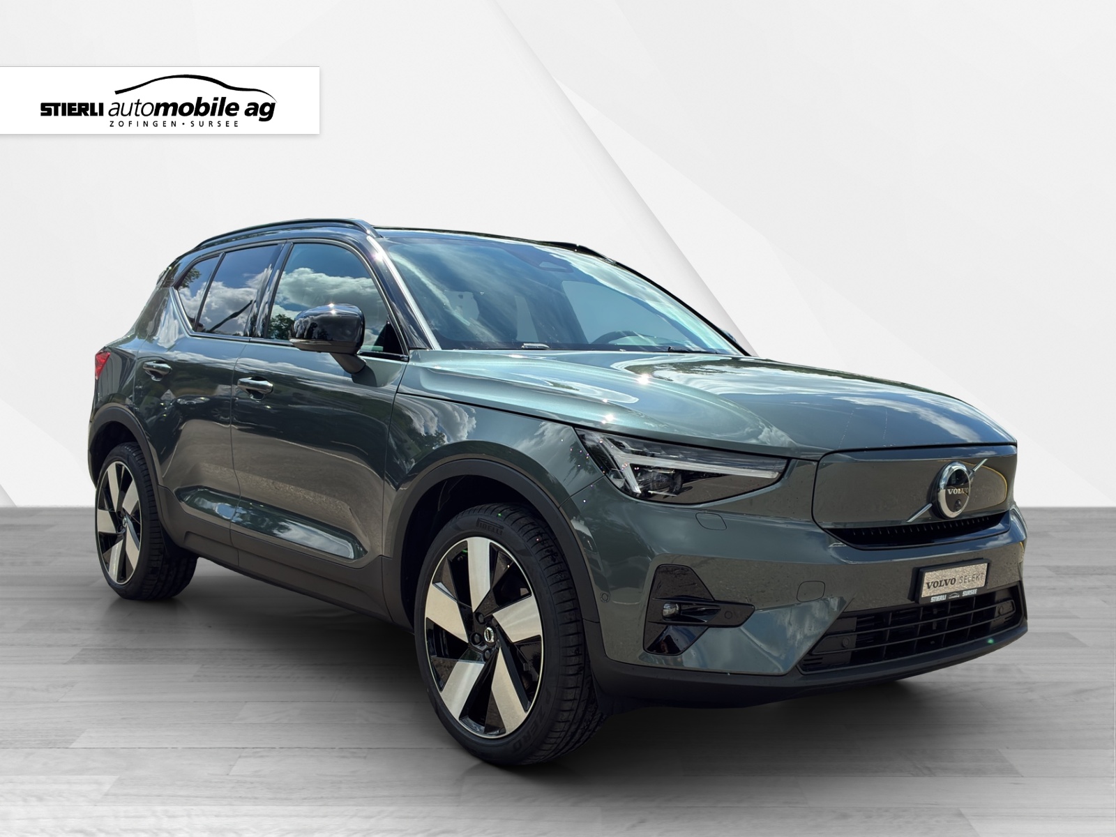 VOLVO EX40 Twin XCENTRIC Edition AWD-showroom-element-2