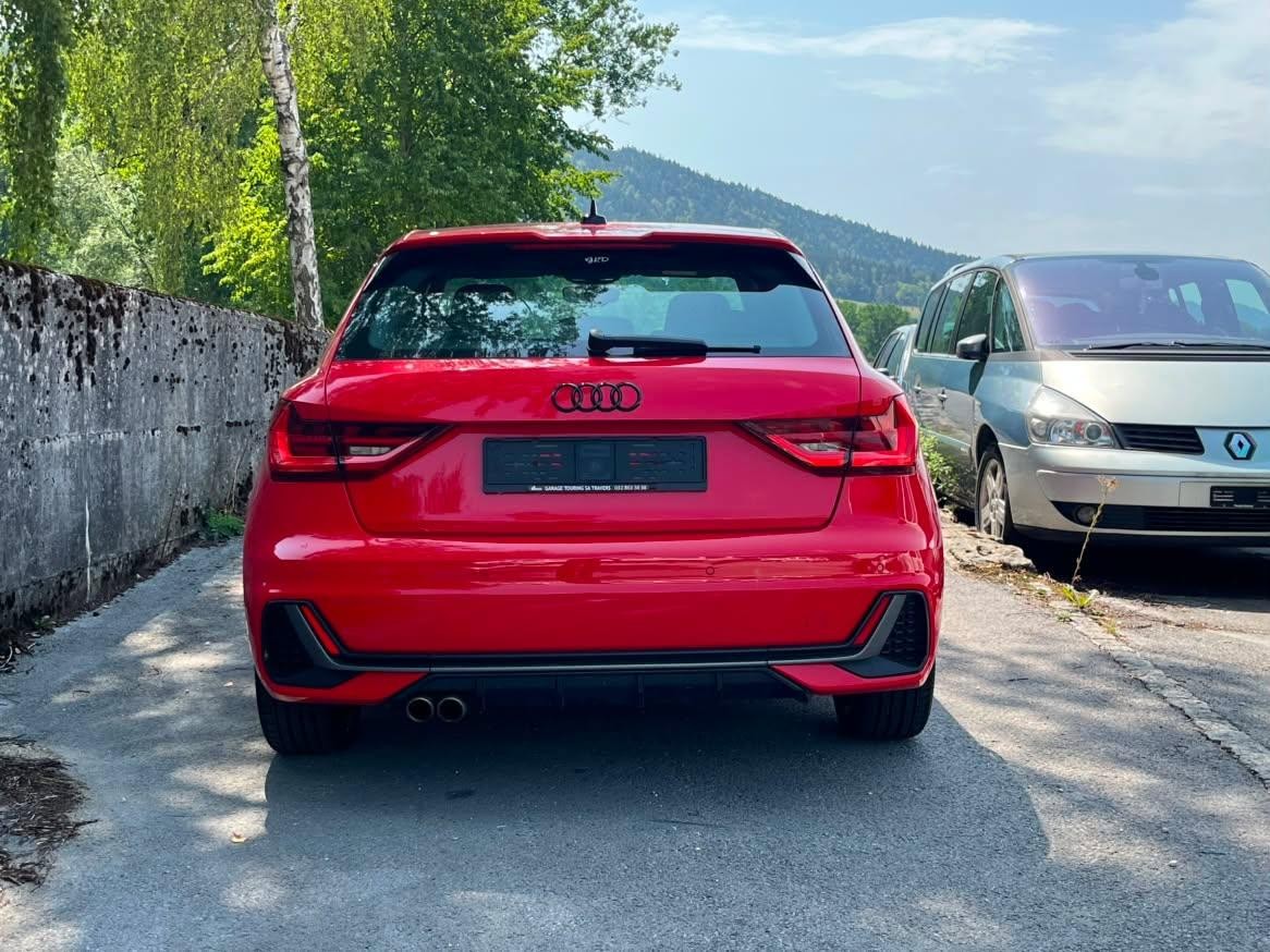 AUDI A1 Sportback 40 TFSI S Line S-tronic-image-6