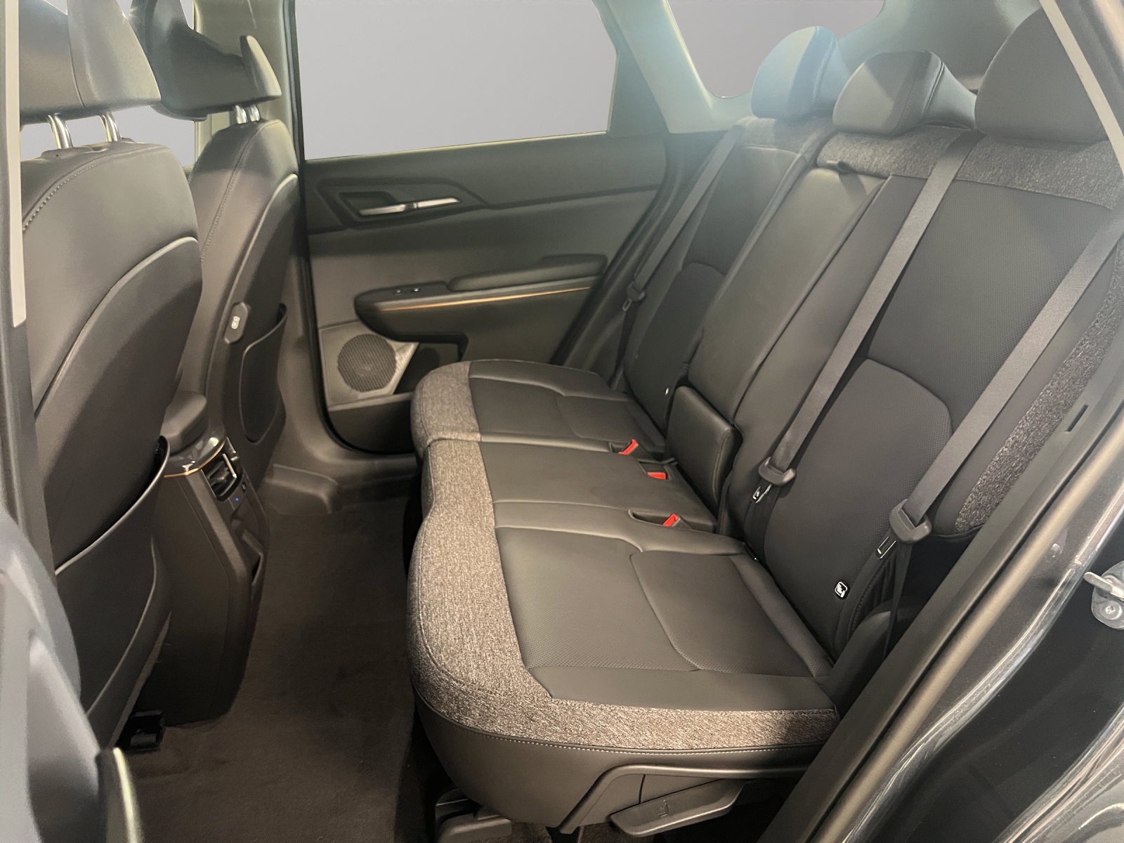 KIA EV5 81 kWh Earth 4x4-image-10