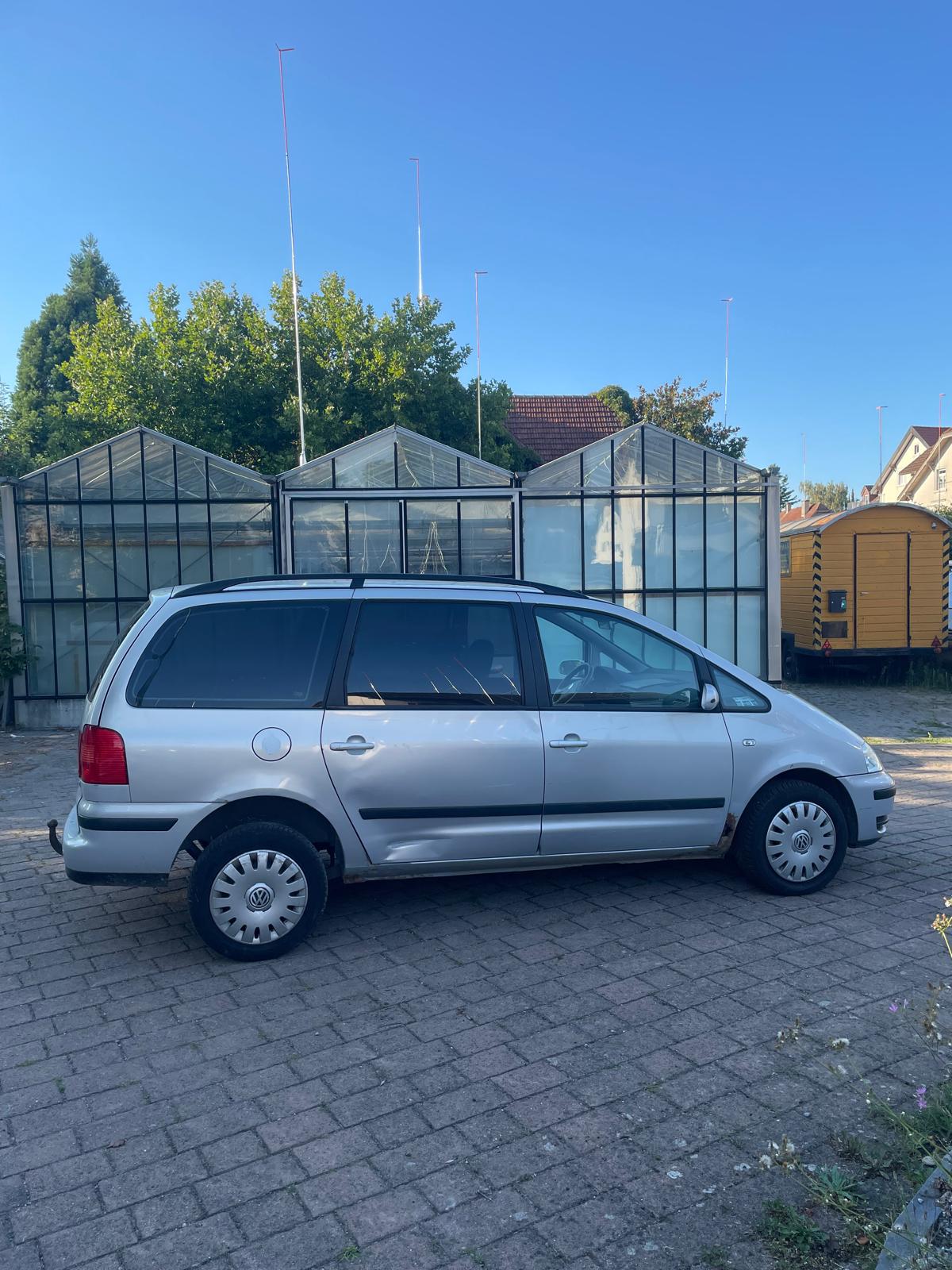 VW Sharan 1.9 TDI Comfortline-image-5