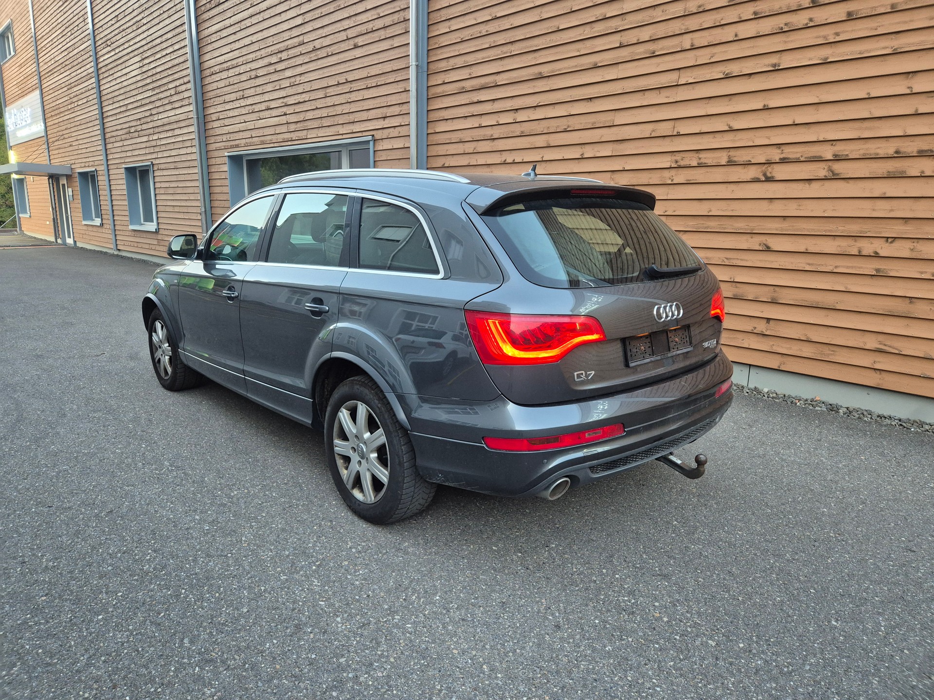 AUDI Q7 3.0 TDI addBlue quattro tiptronic *S Line*-image-2