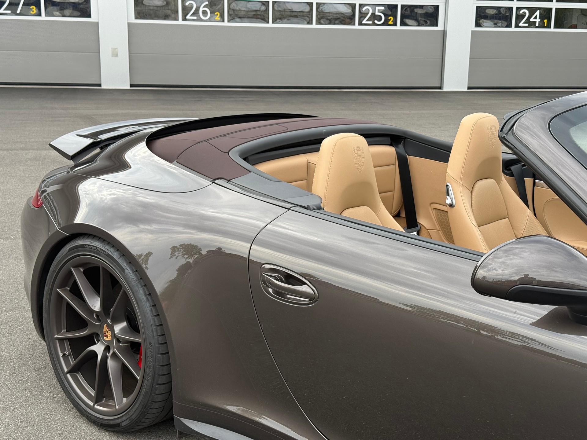 PORSCHE 911 Cabrio Carrera 4S PDK-showroom-element-3