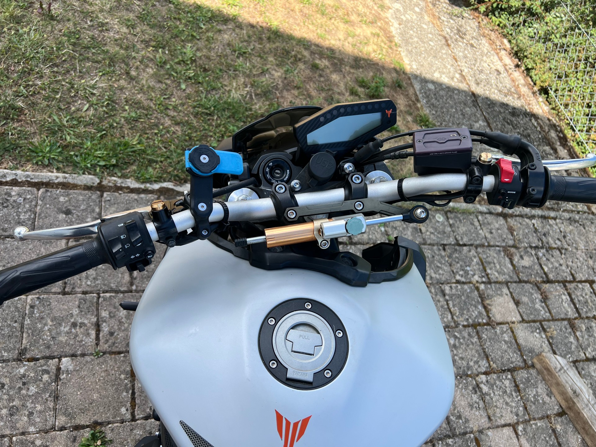 YAMAHA MT-09 ABS-image-5