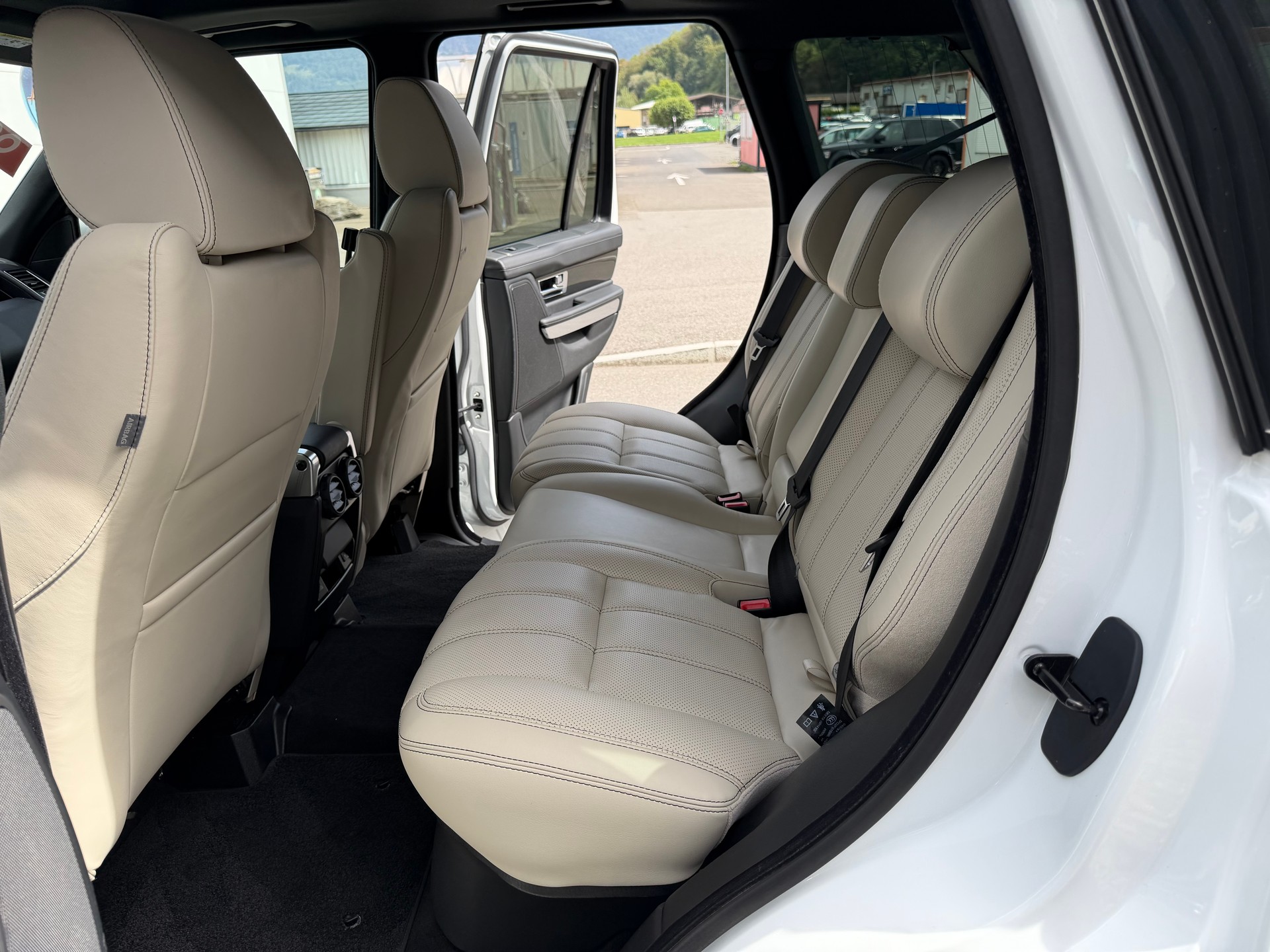 LAND ROVER Range Rover Sport 5.0 V8 SC Automatic-image-24