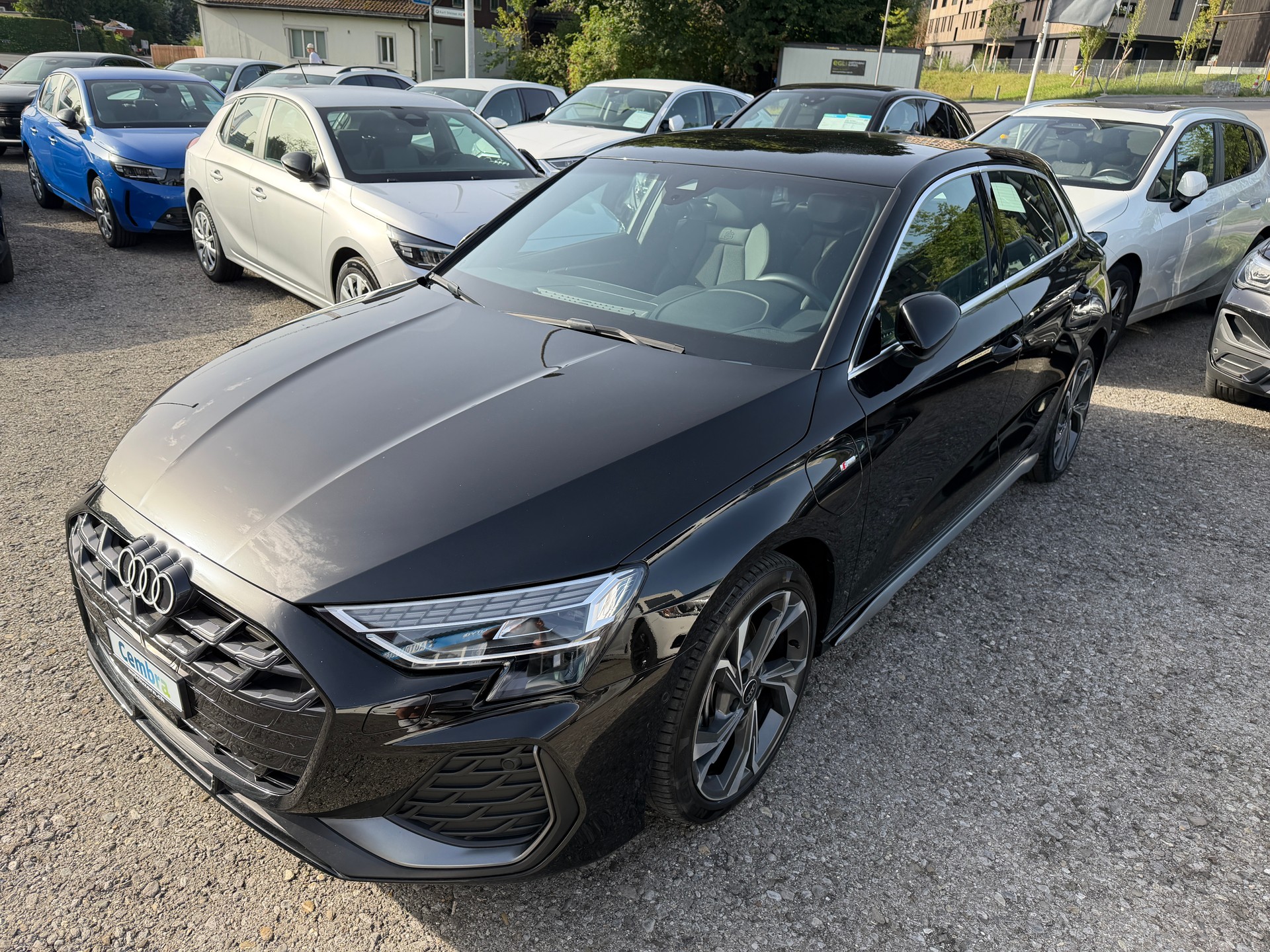 AUDI A3 Sportback S-LINE 40 TFSI e S-tronic-showroom-element-1