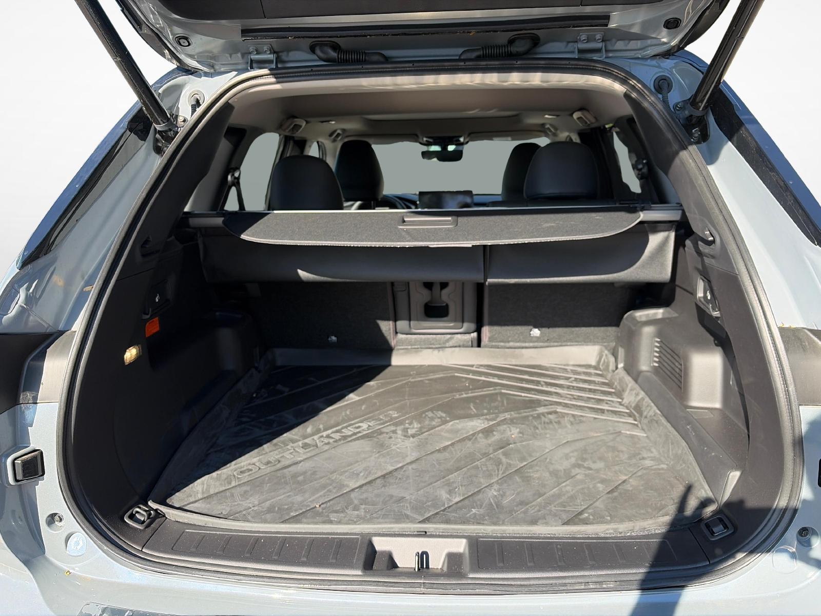 MITSUBISHI Outlander 2.4 PHEV Instyle 4x4-image-19