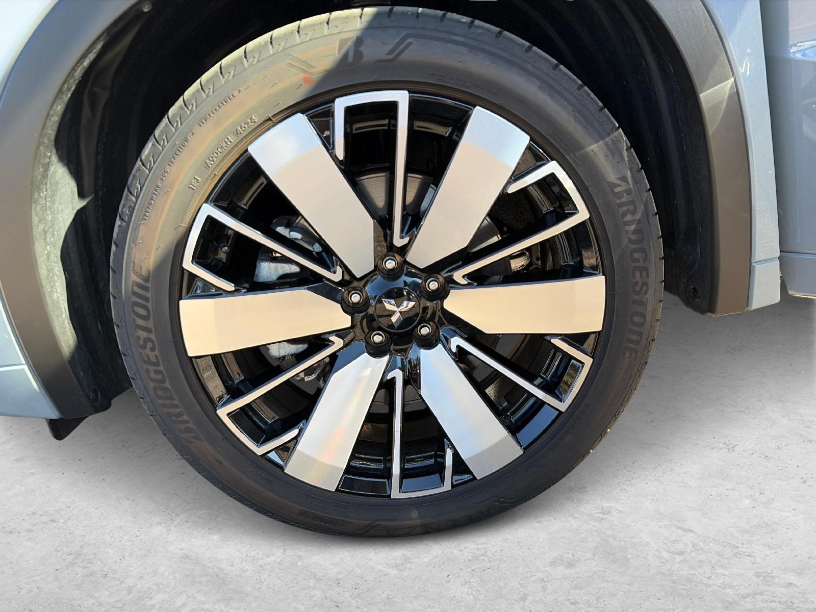 MITSUBISHI Outlander 2.4 PHEV Instyle 4x4-image-9
