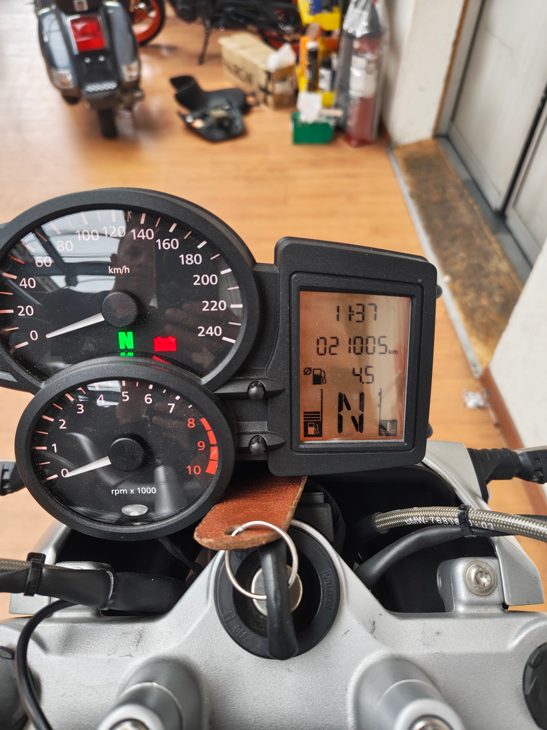 BMW R 1200 R-image-3