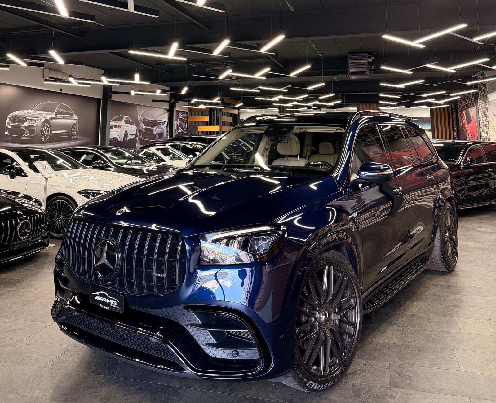 MERCEDES-BENZ GLS 63 4Matic+ Limited 720PS Blue&Black Performance TCT 9G 2Jahre Garantie-showroom-element-2