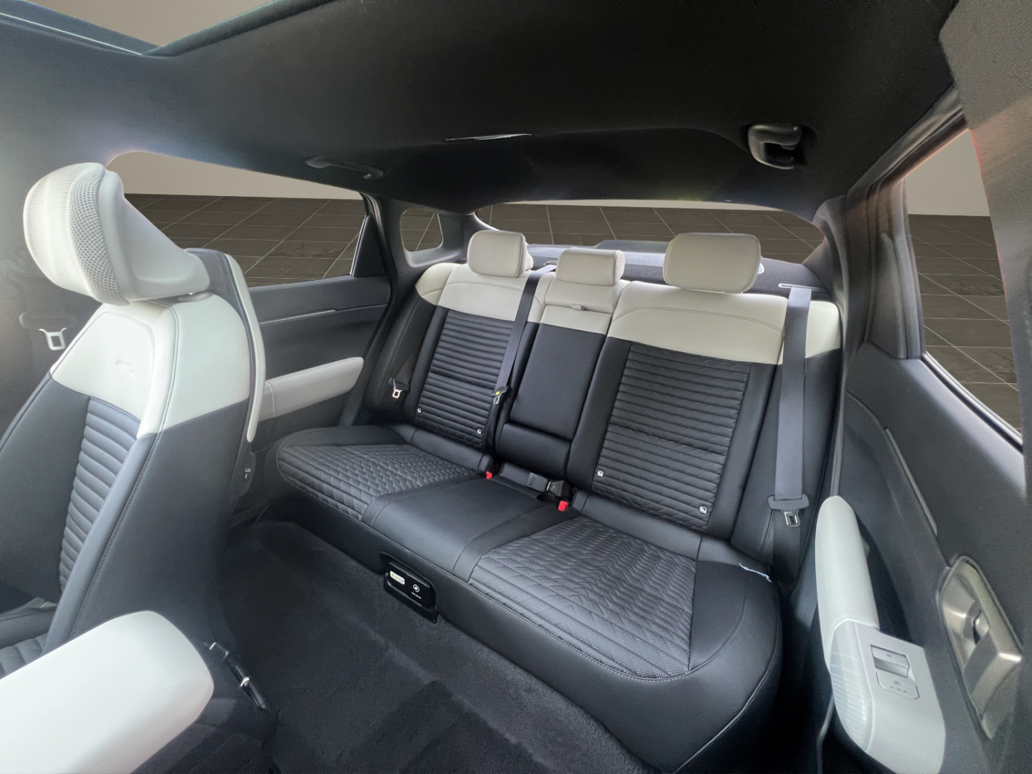 KIA EV4 Fastback 81 kWh GT-Line-image-19