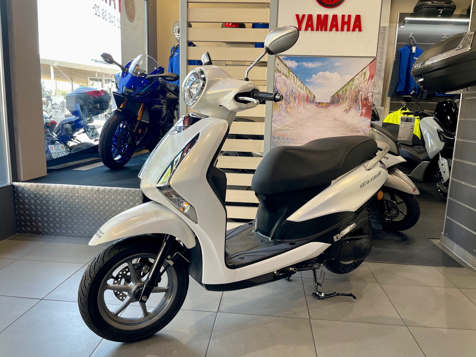 YAMAHA D'elight LTS 125-image-4