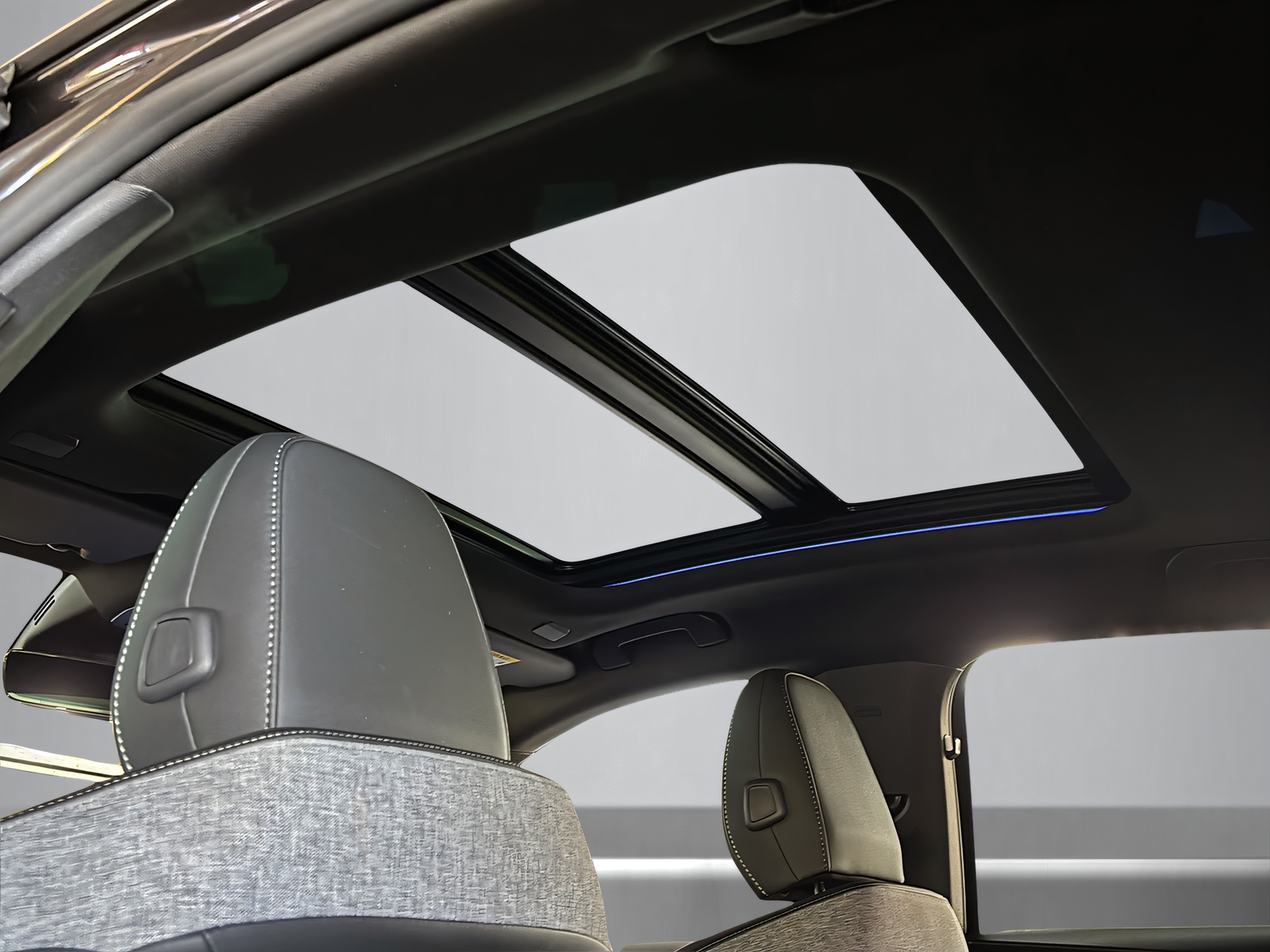 PEUGEOT 3008 1.2 Hybrid GT-image-7