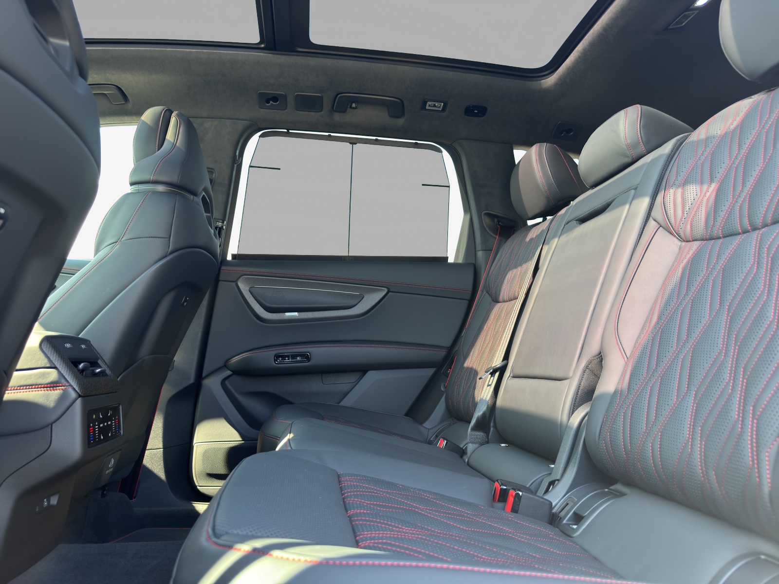 AUDI Q7 SUV TDI quattro 220 kW-image-11