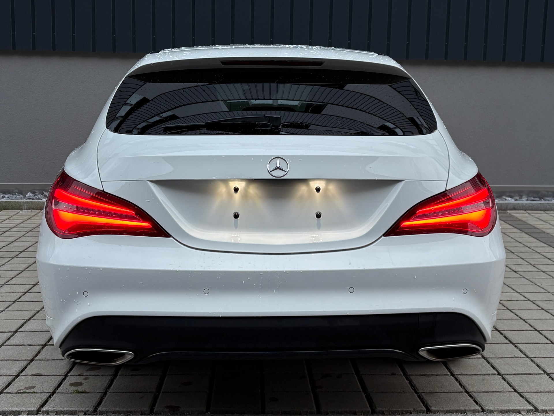 MERCEDES-BENZ CLA Shooting Brake 200 AMG Line Frisch ab MFK-image-7