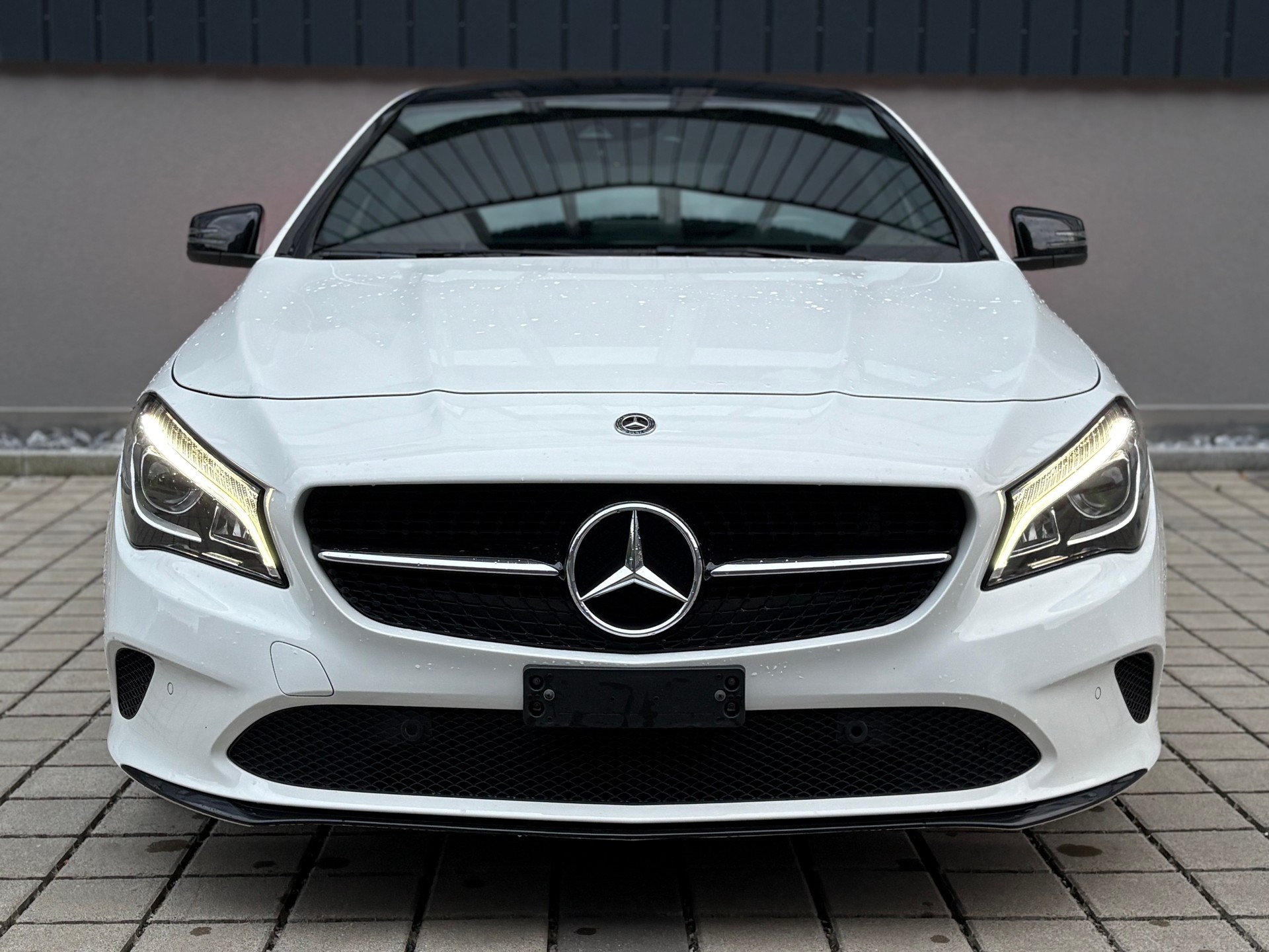 MERCEDES-BENZ CLA Shooting Brake 200 AMG Line Frisch ab MFK-image-2
