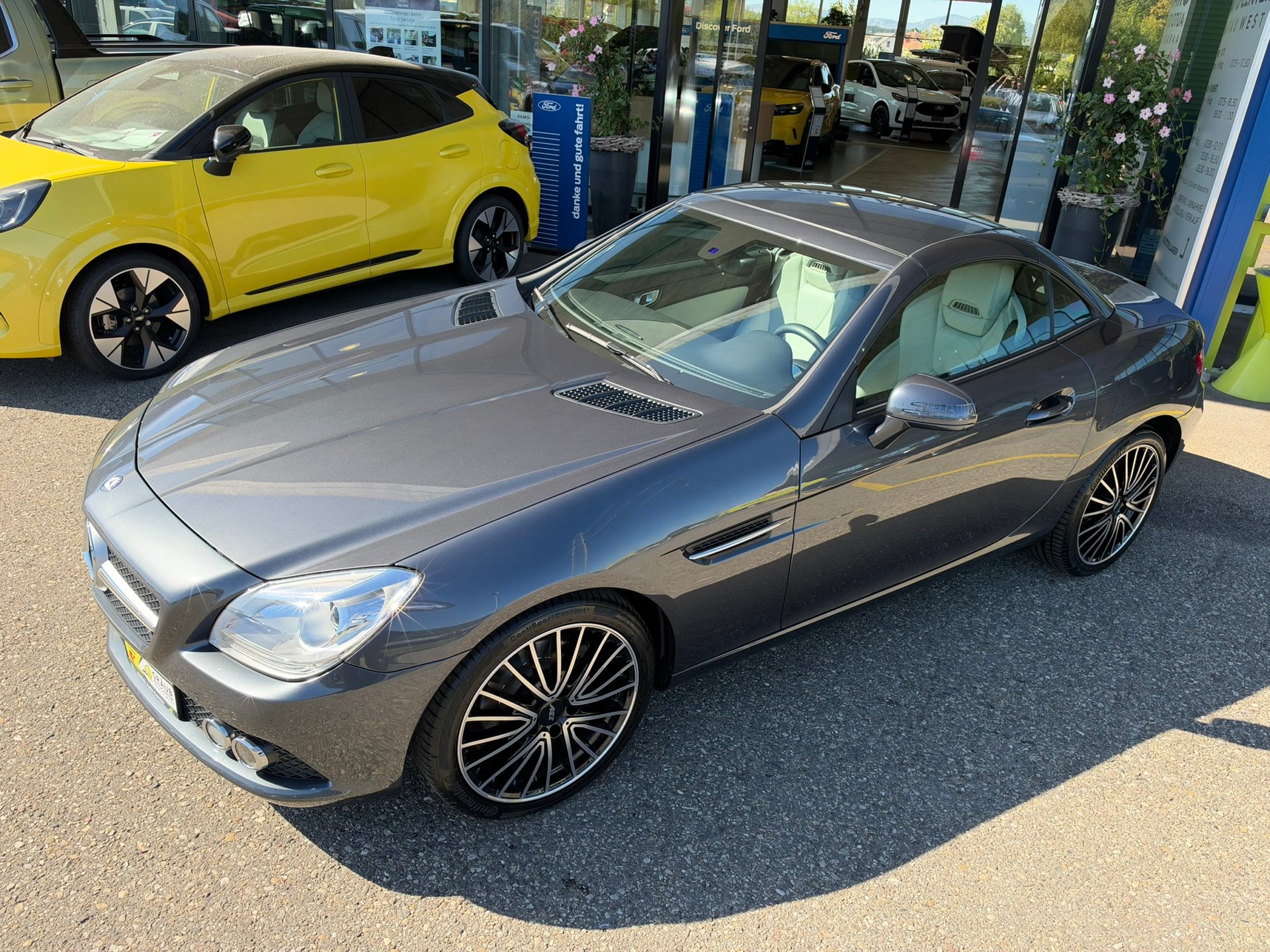 MERCEDES-BENZ SLK 200 7G-Tronic-showroom-element-2