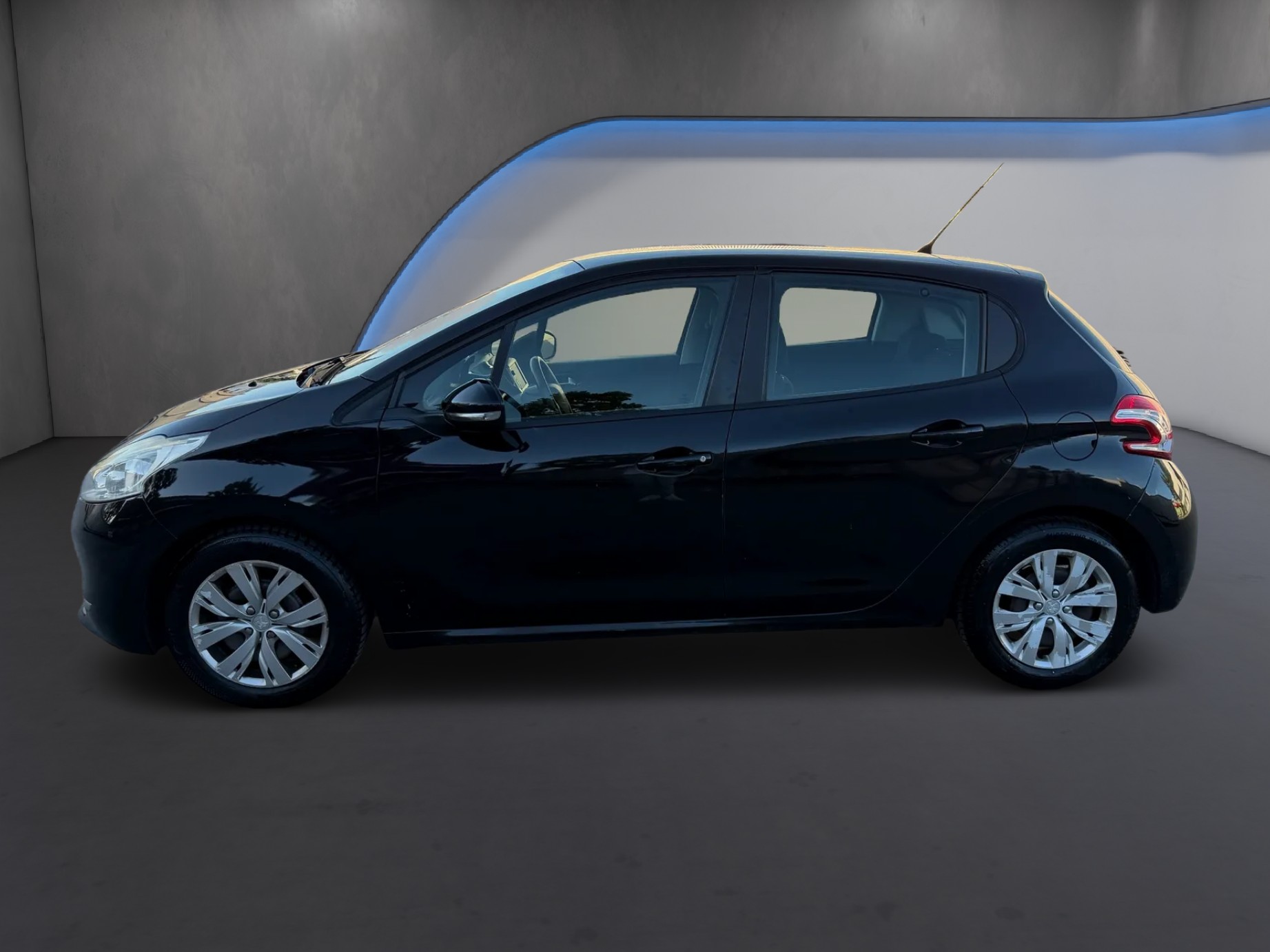 PEUGEOT 208 1.2 VTI Access-showroom-element-3