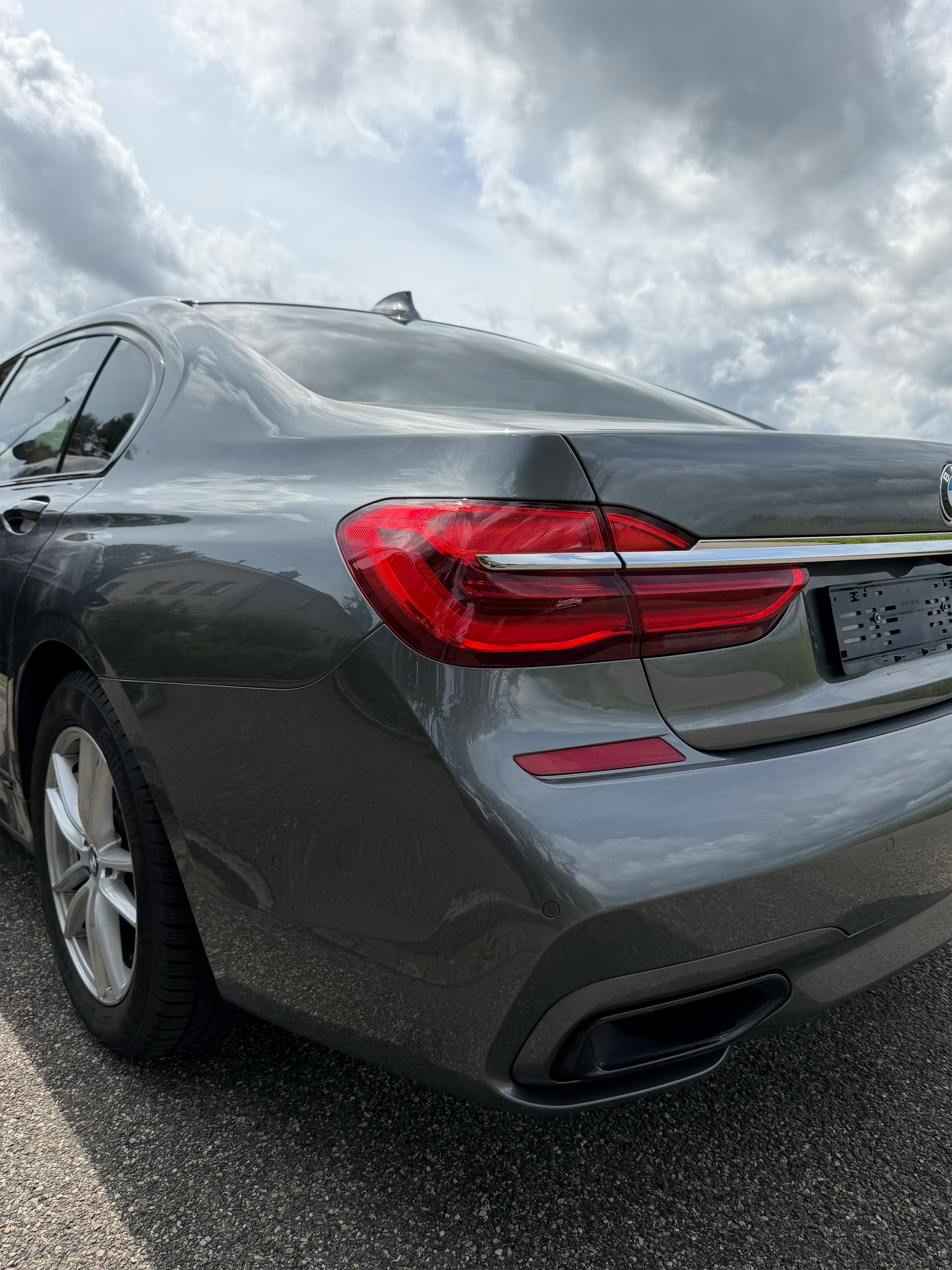 BMW BMW 740Ld xDrive M Sport | 71'000 km | Top Ausstattung | Topzustand-image-2