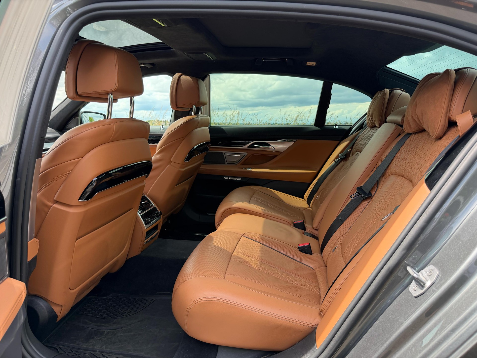 BMW BMW 740Ld xDrive M Sport | 71'000 km | Top Ausstattung | Topzustand-image-5