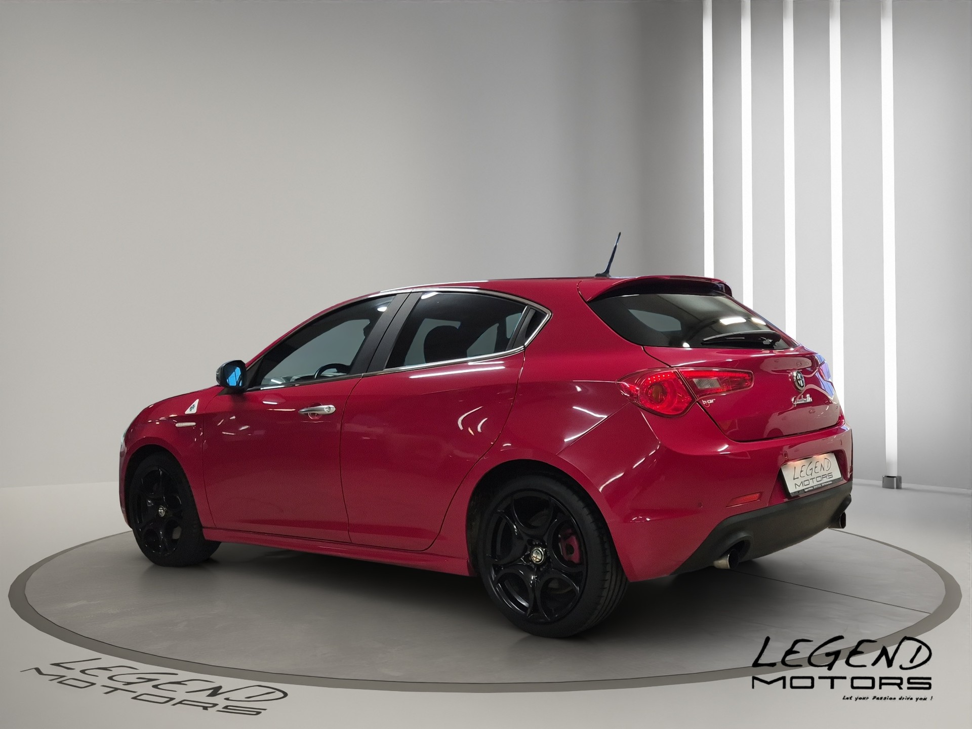 ALFA ROMEO Giulietta 1750 TBi Quadrifoglio Verde LEASING à partir de CHF 200.-/mois-showroom-element-3