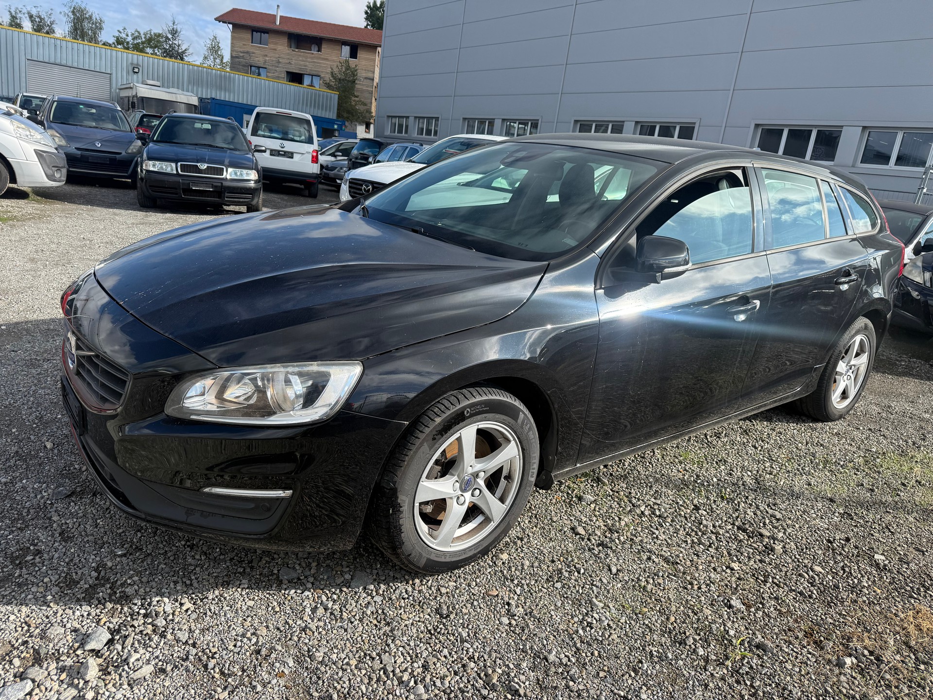 VOLVO V60 D4 Momentum Geartronic