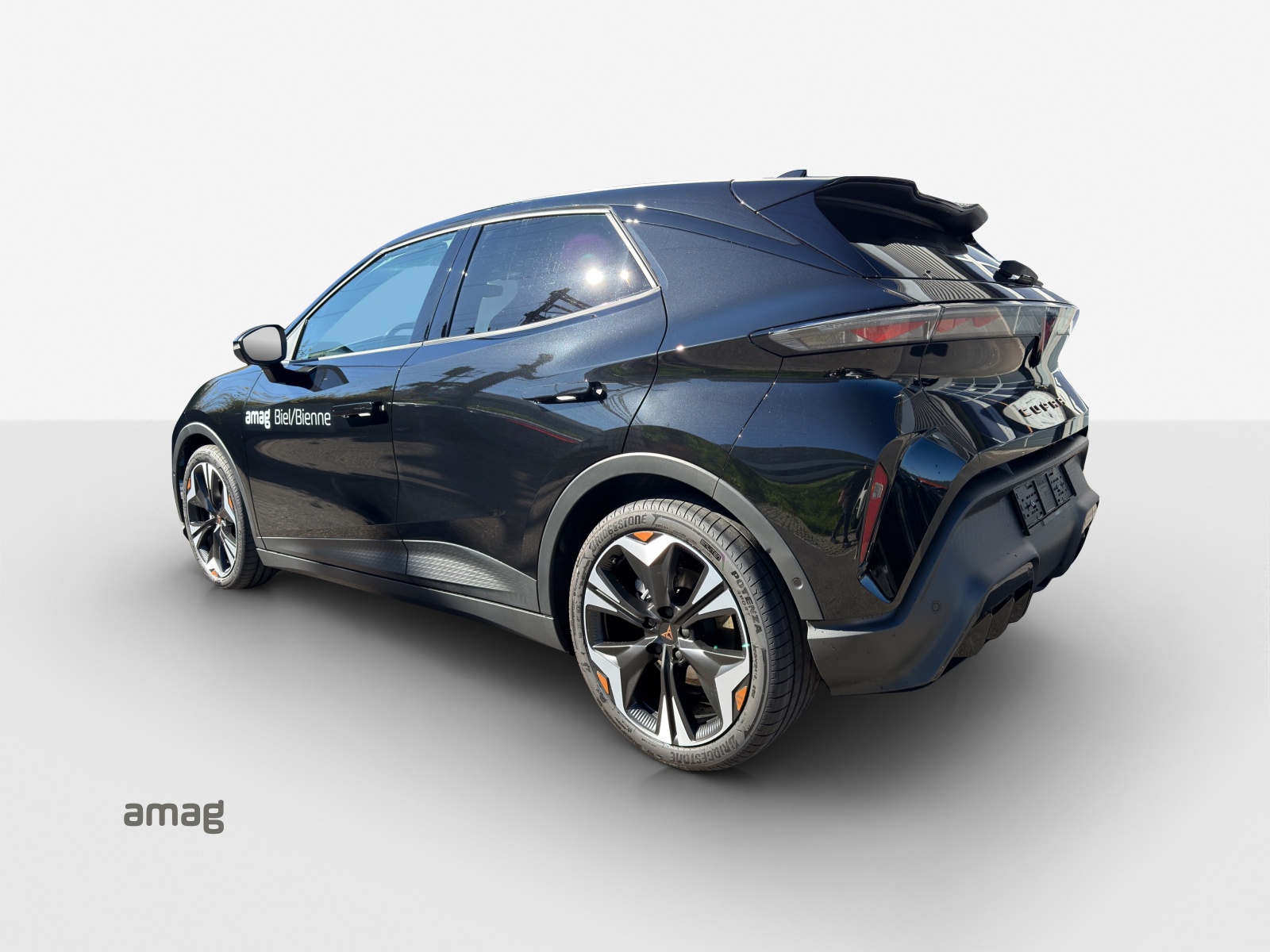 CUPRA Raval 37 kWh +-showroom-element-2