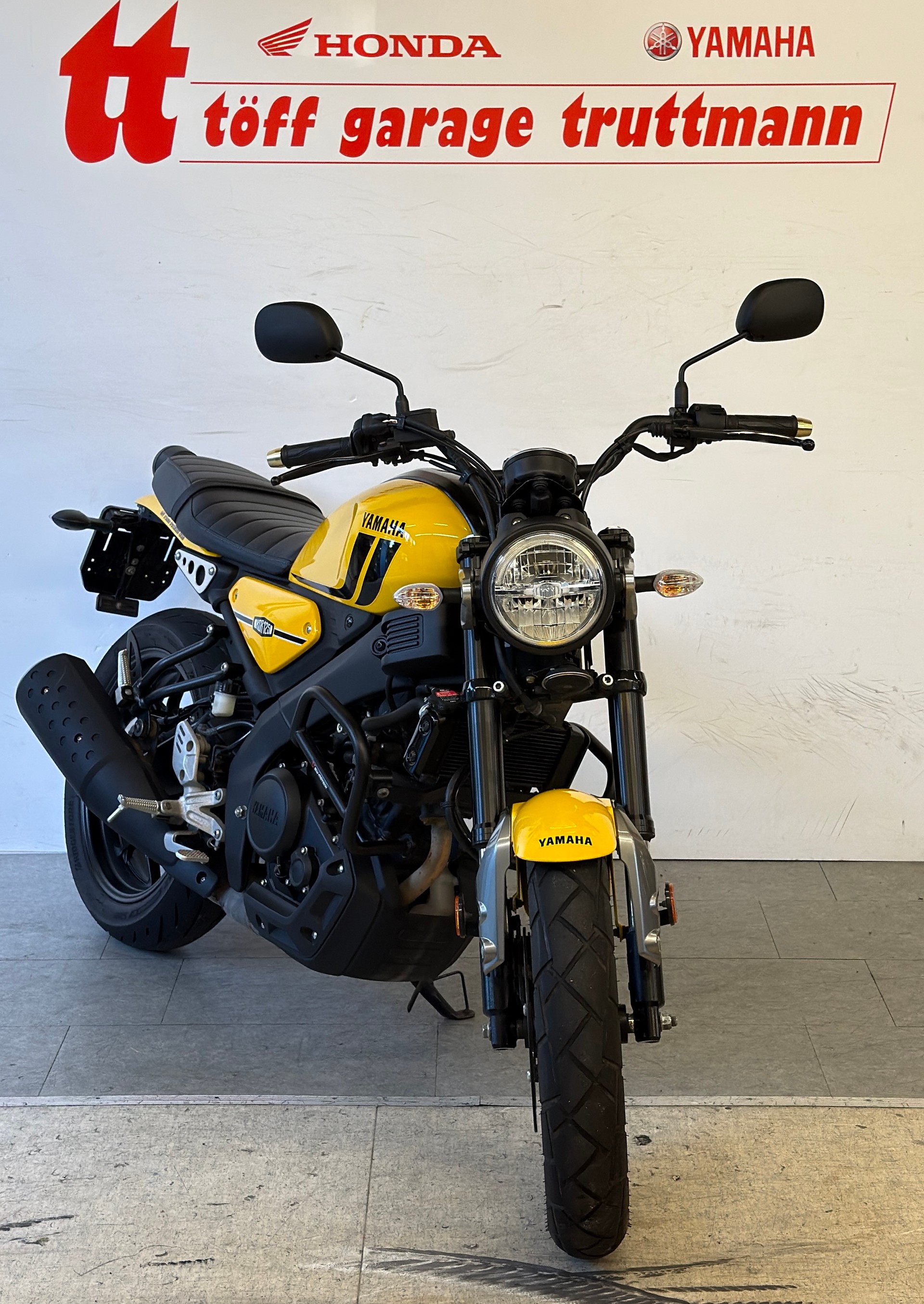 YAMAHA XSR 125-image-2