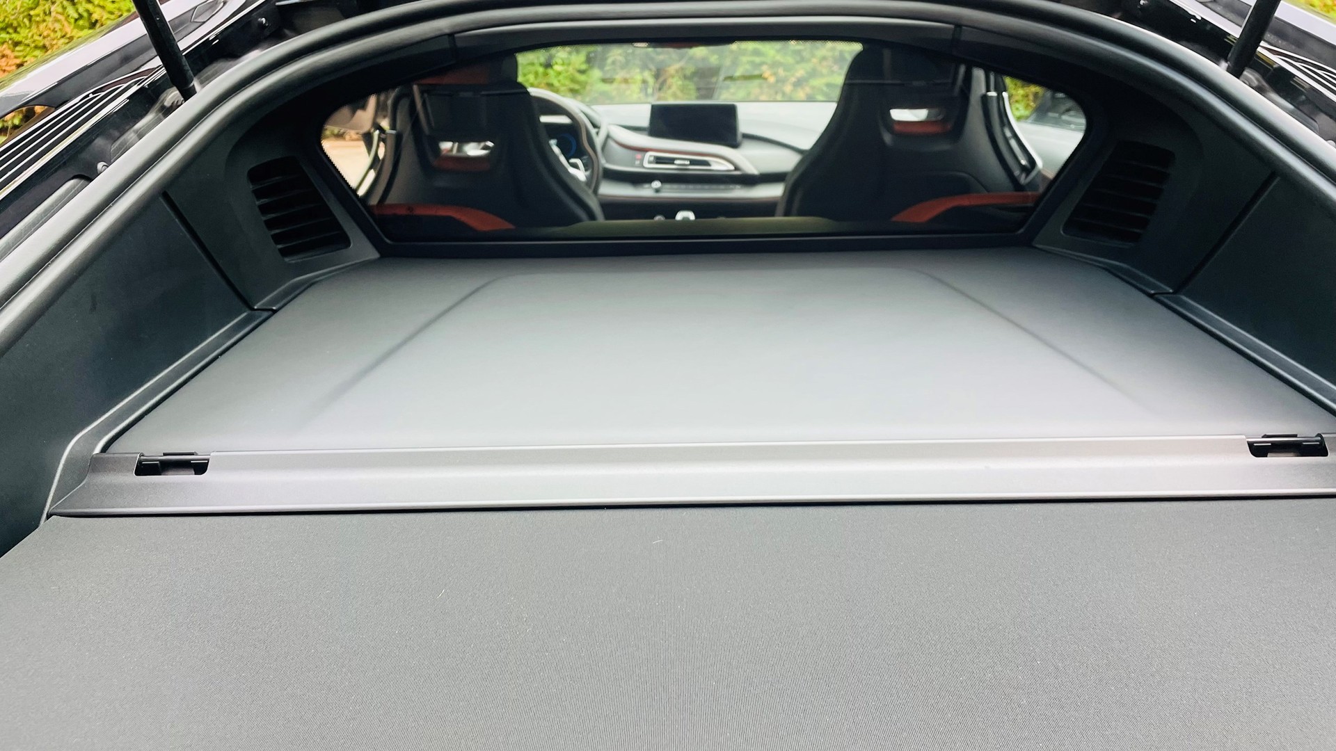 BMW i8 Coupé-image-18