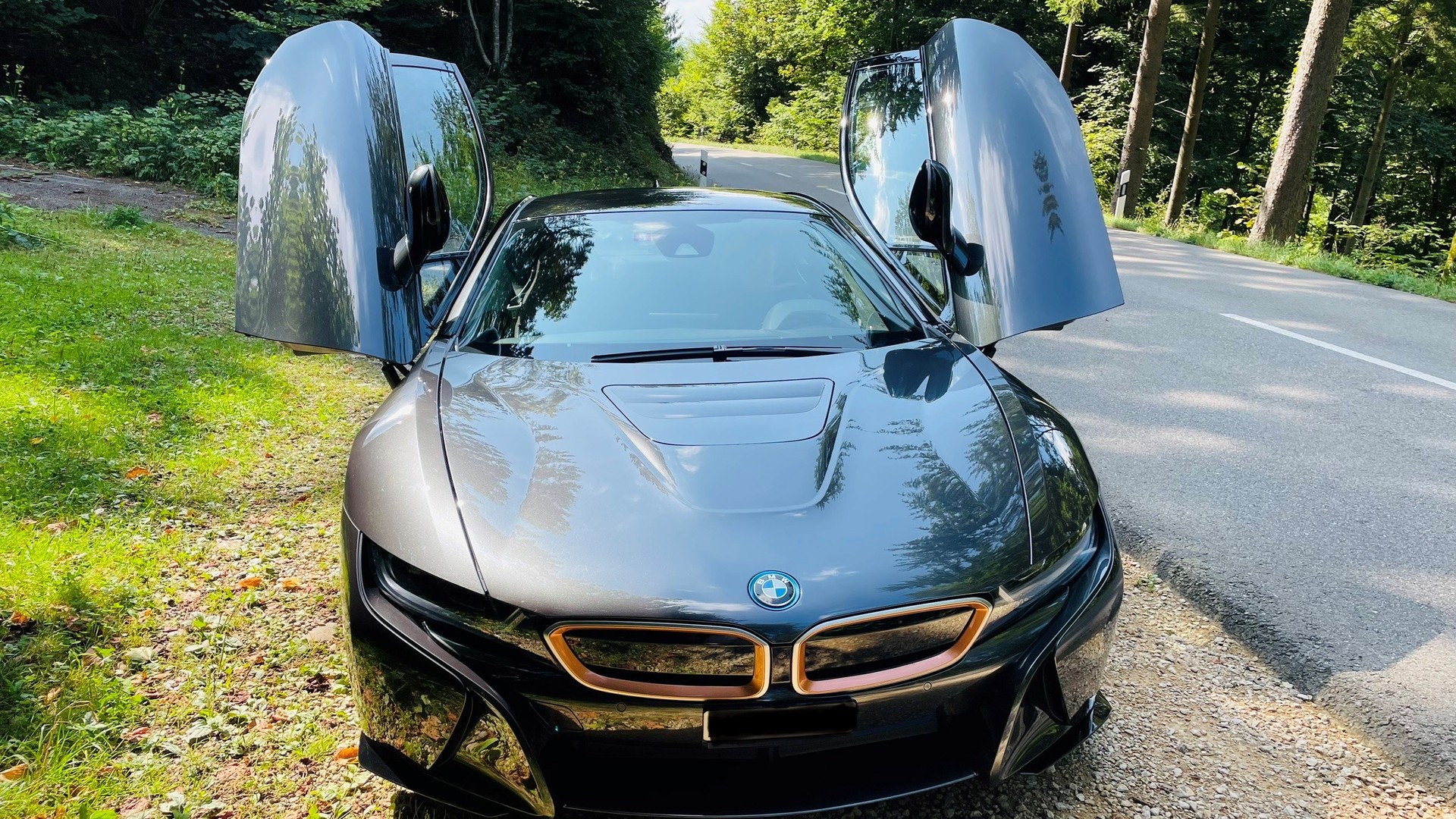 BMW i8 Coupé-image-3