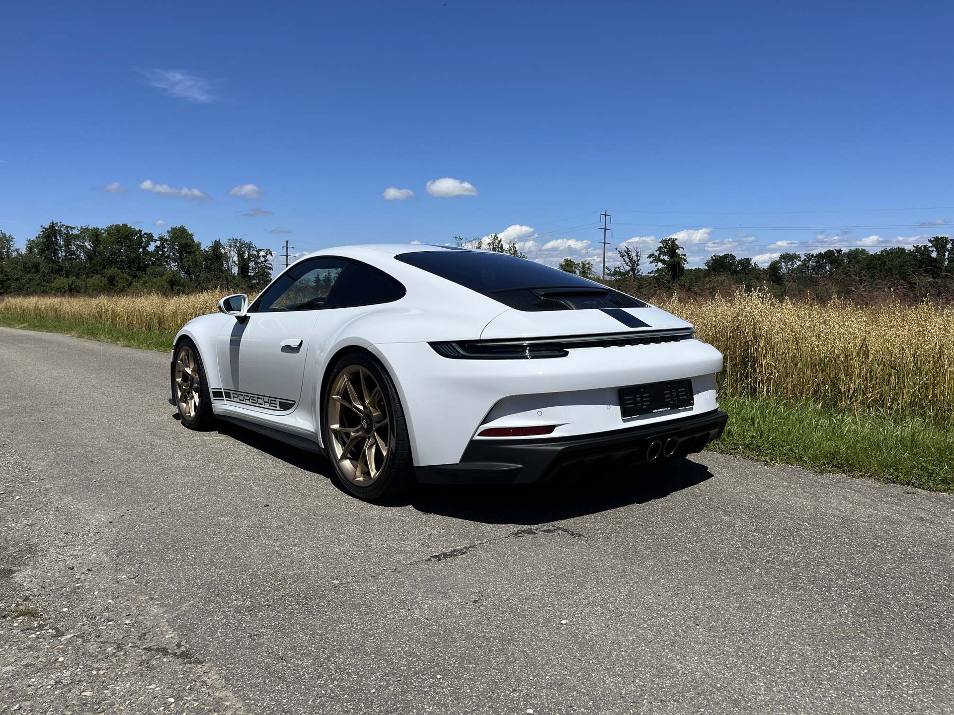 PORSCHE 911 GT3 Touring PDK-image-4