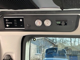 OPEL VIVARO-image-11