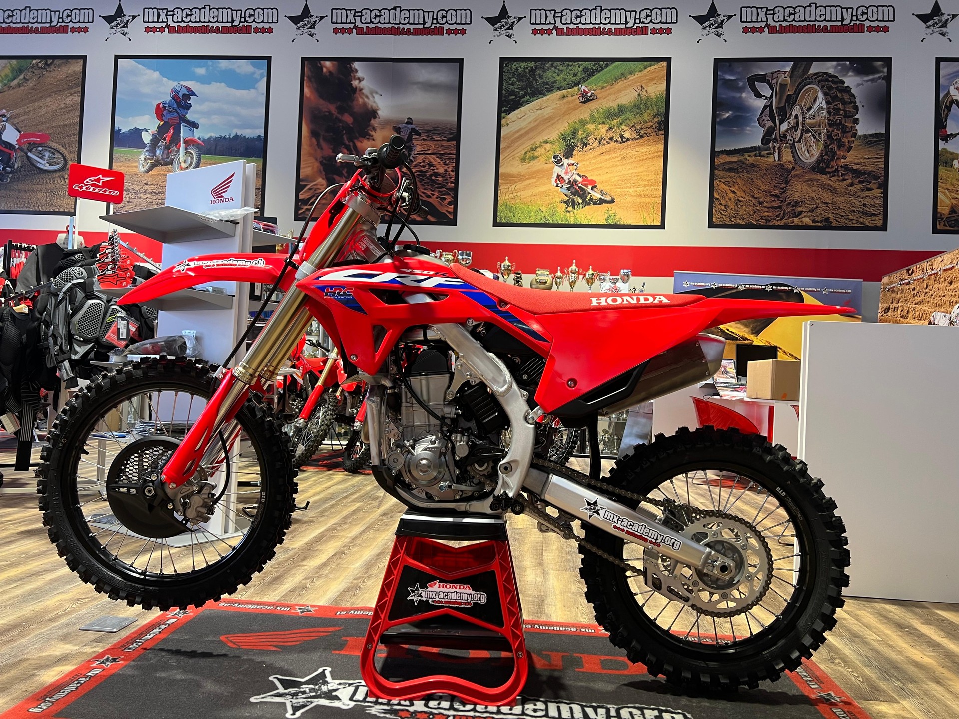 HONDA ** CRF450R** Neufahrzeug-image-0