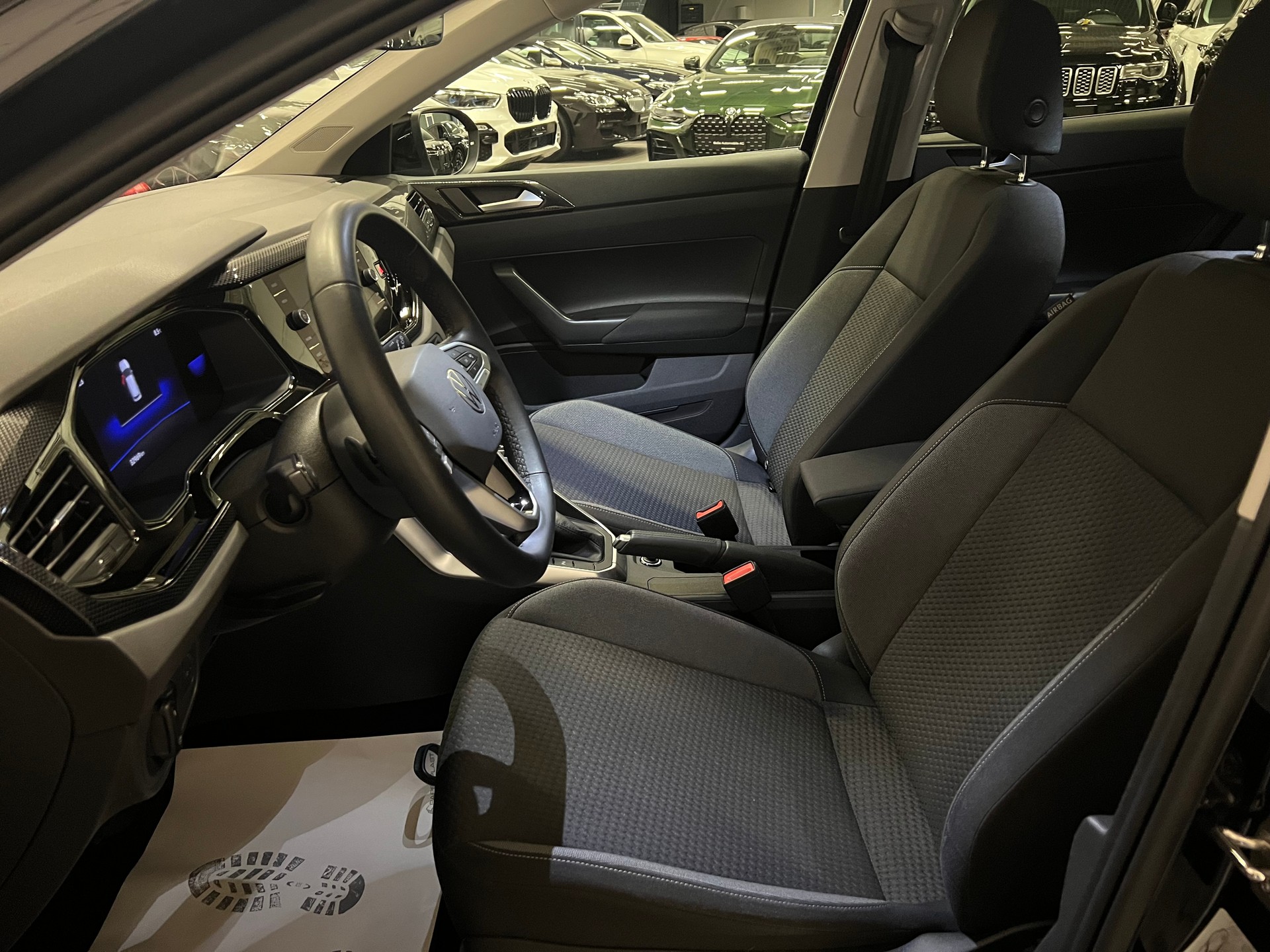 VW Taigo 1.0 TSI Life DSG-image-17