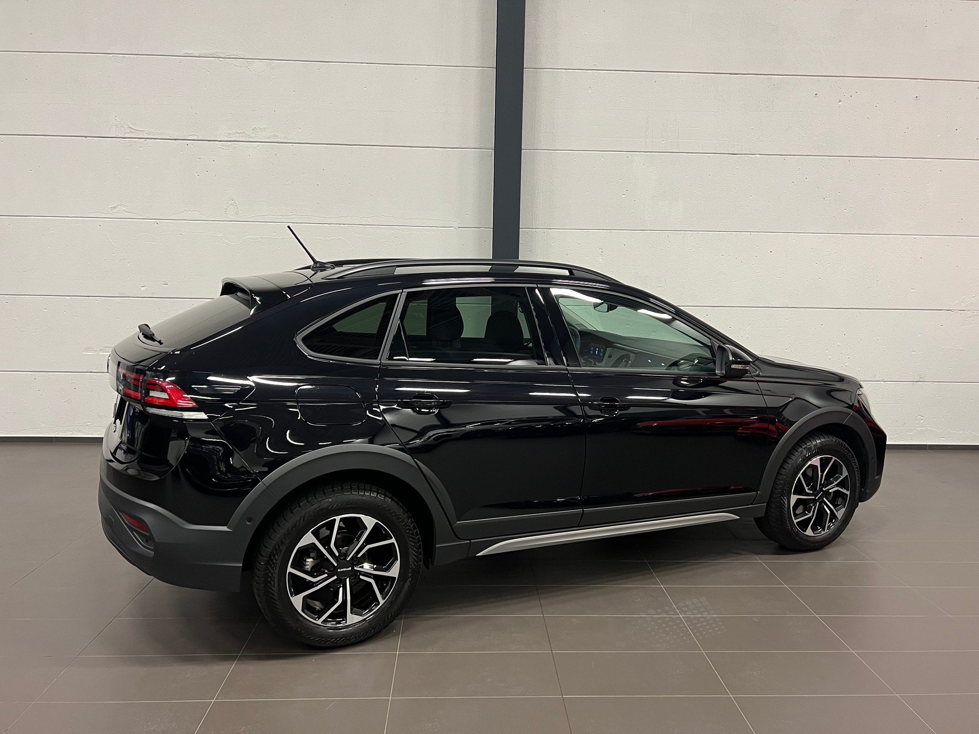 VW Taigo 1.0 TSI Life DSG-image-12