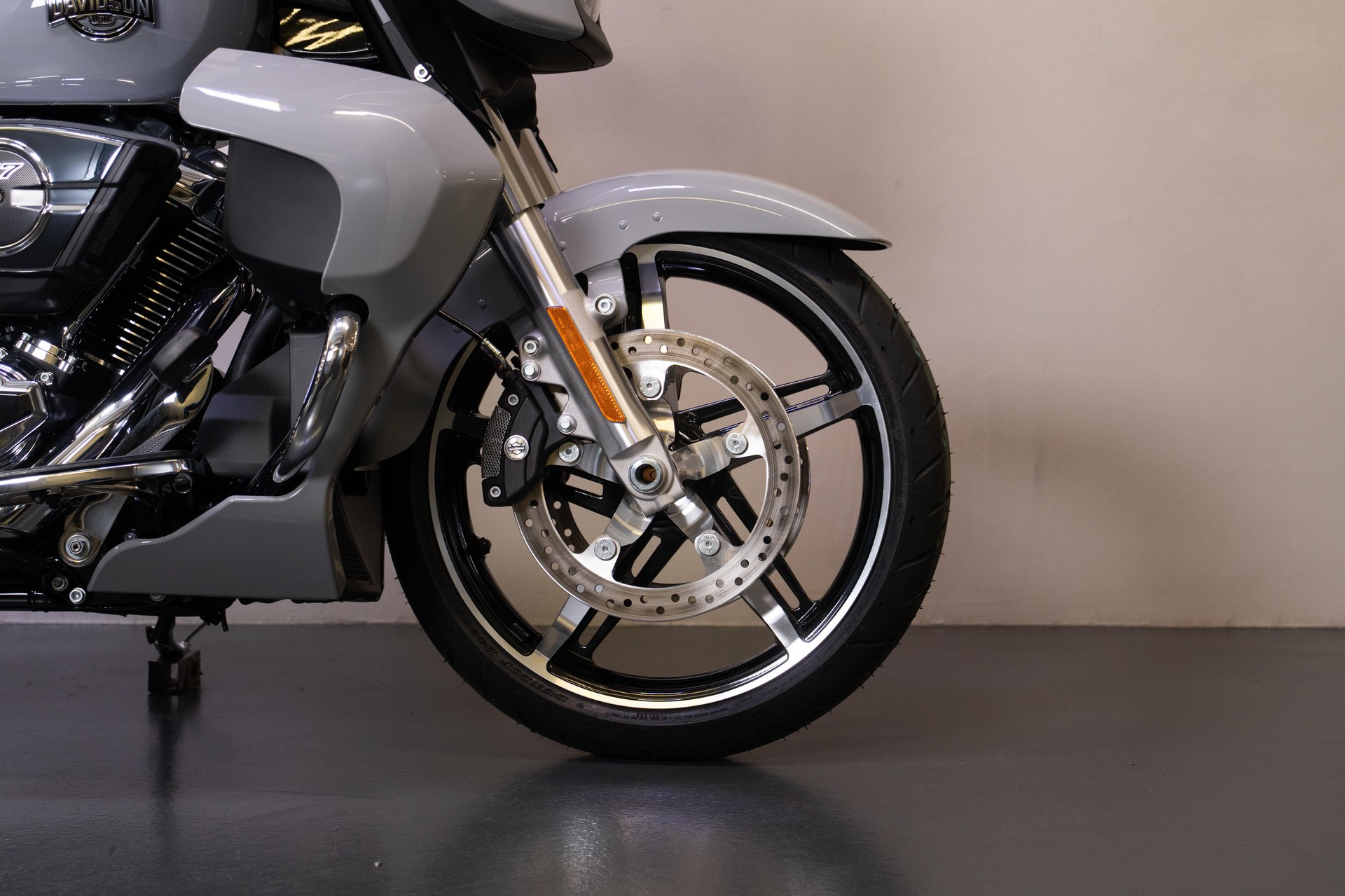 HARLEY-DAVIDSON FLHXU Street Glide Ultra 117-image-4