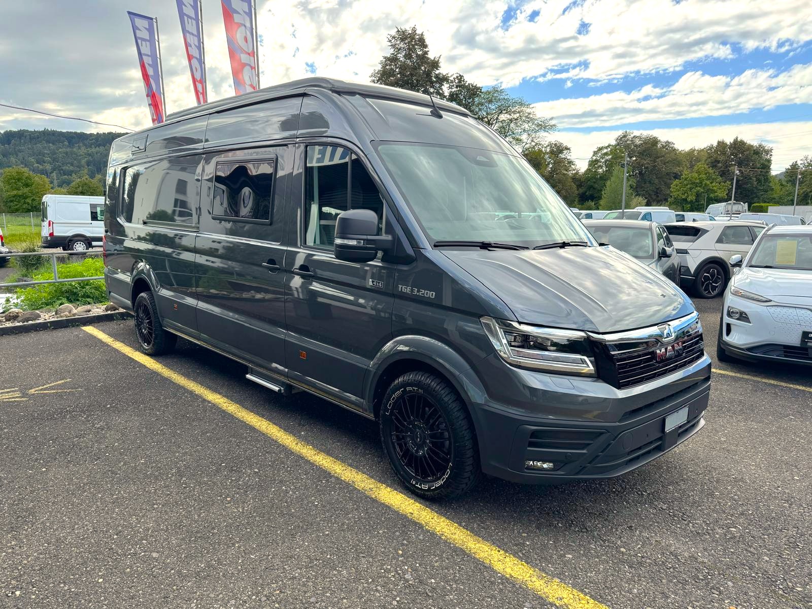 MAN TGE L5H3 VR-Van mit grosser Heckgarage, Aufstelldach und Luftfederung etc.-image-9