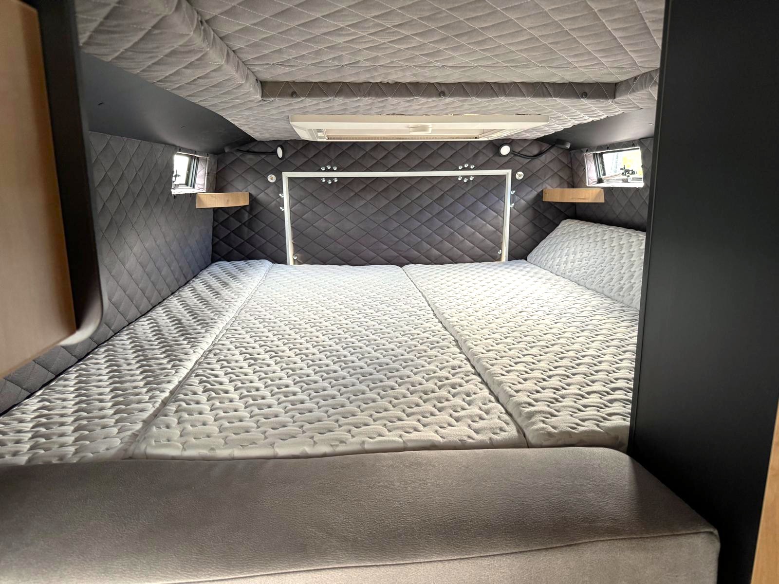 MAN TGE L5H3 VR-Van mit grosser Heckgarage, Aufstelldach und Luftfederung etc.-image-29