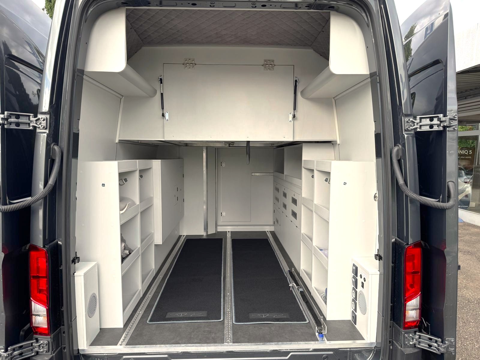 MAN TGE L5H3 VR-Van mit grosser Heckgarage, Aufstelldach und Luftfederung etc.-image-21