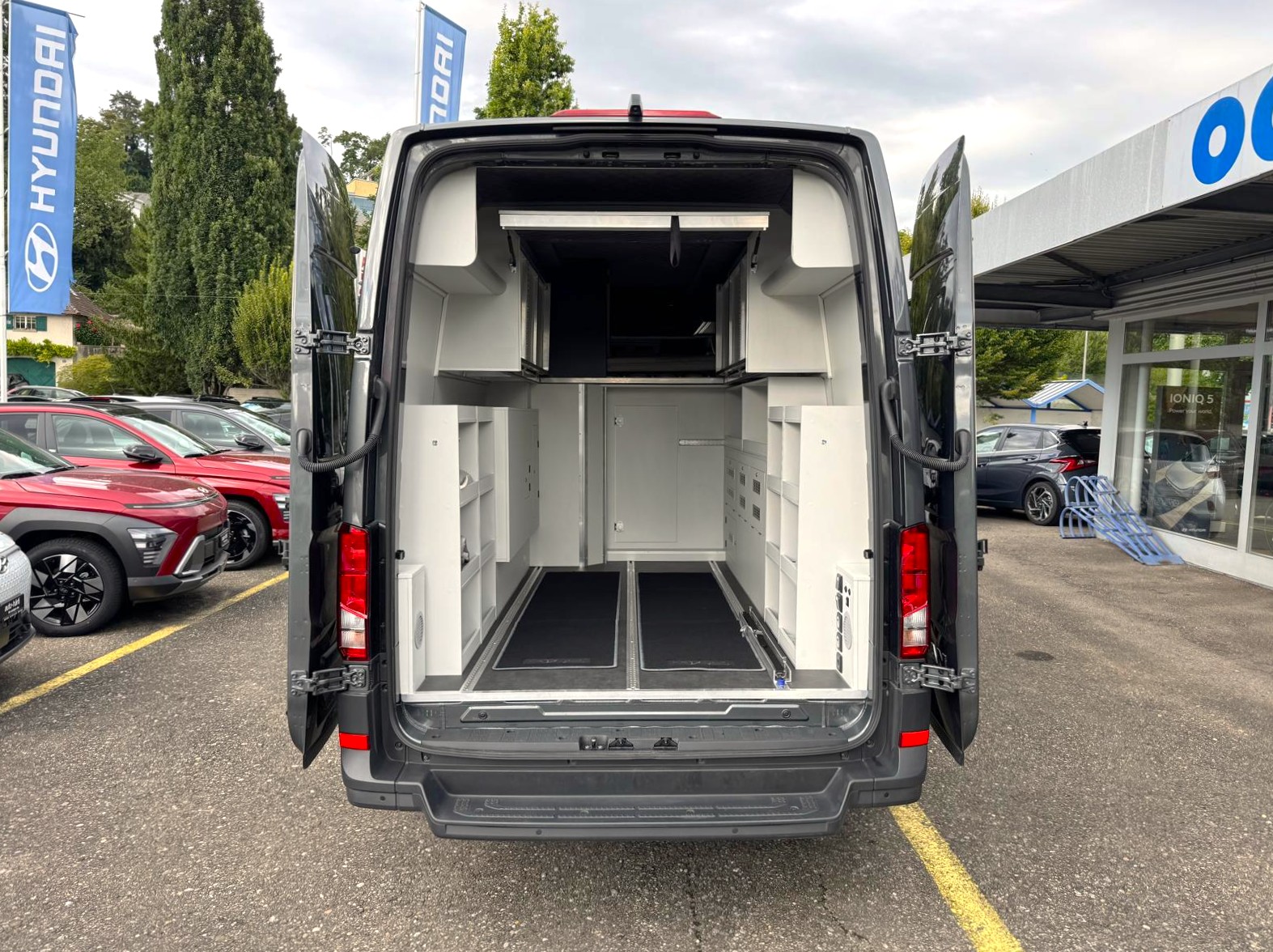 MAN TGE L5H3 VR-Van mit grosser Heckgarage, Aufstelldach und Luftfederung etc.-image-17