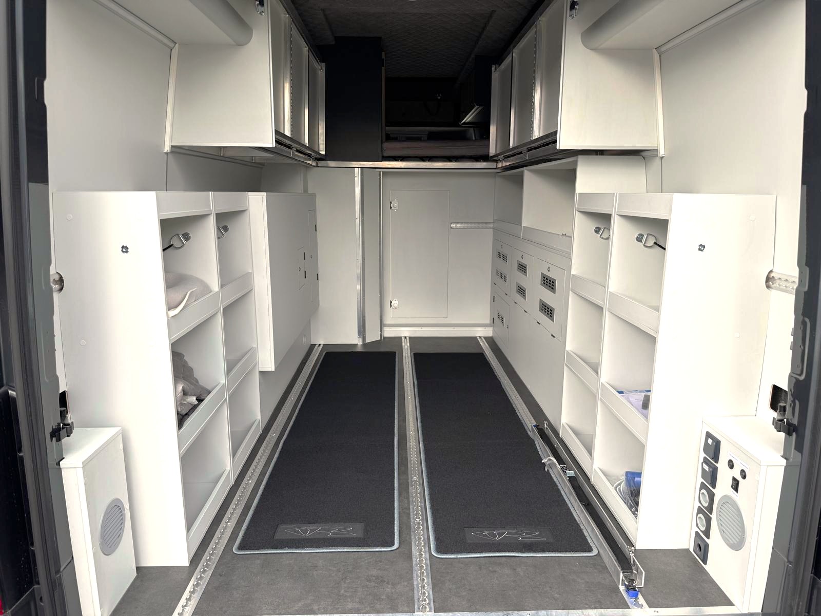 MAN TGE L5H3 VR-Van mit grosser Heckgarage, Aufstelldach und Luftfederung etc.-image-18